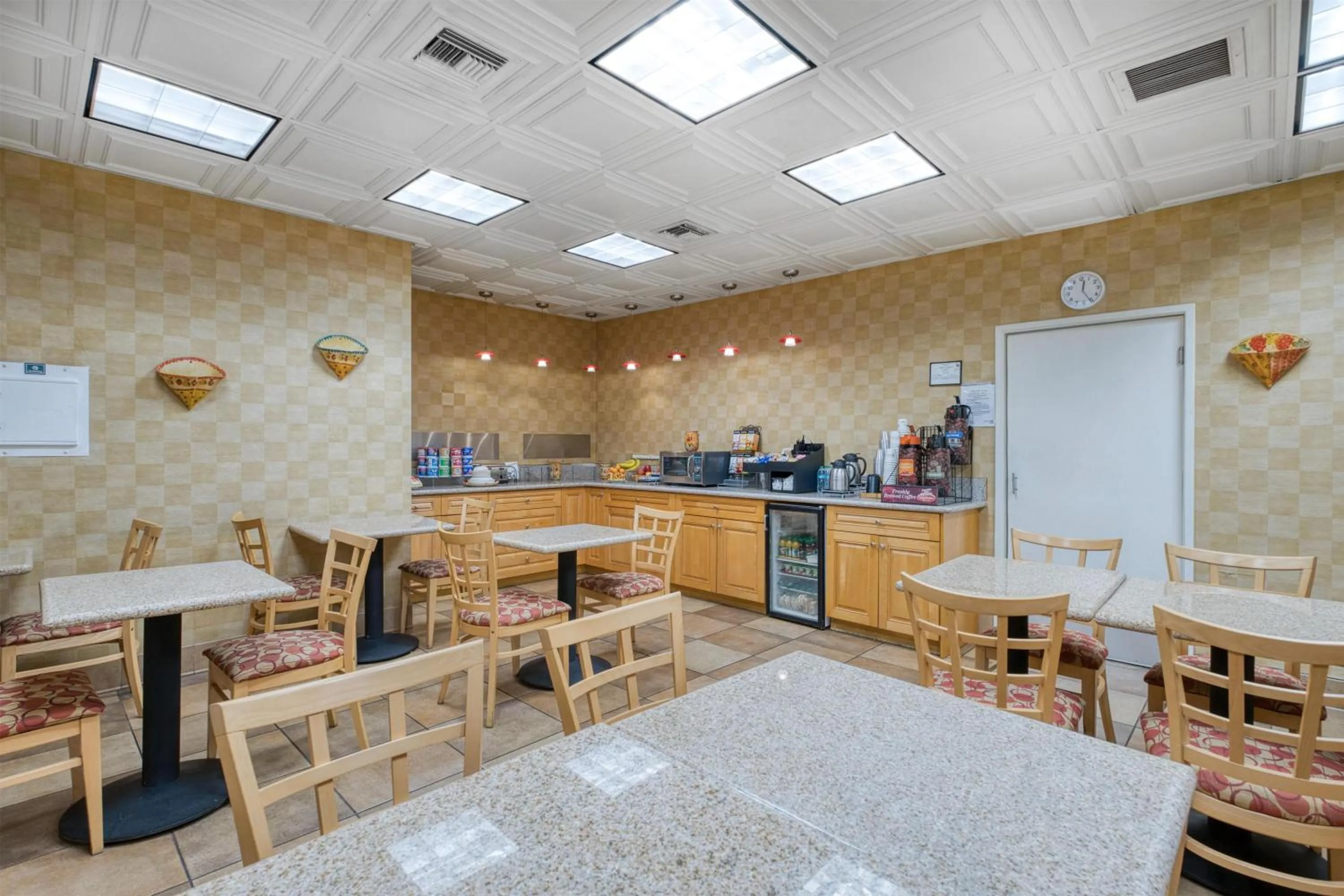 Breakfast in SureStay Hotel by Best Western Camarillo