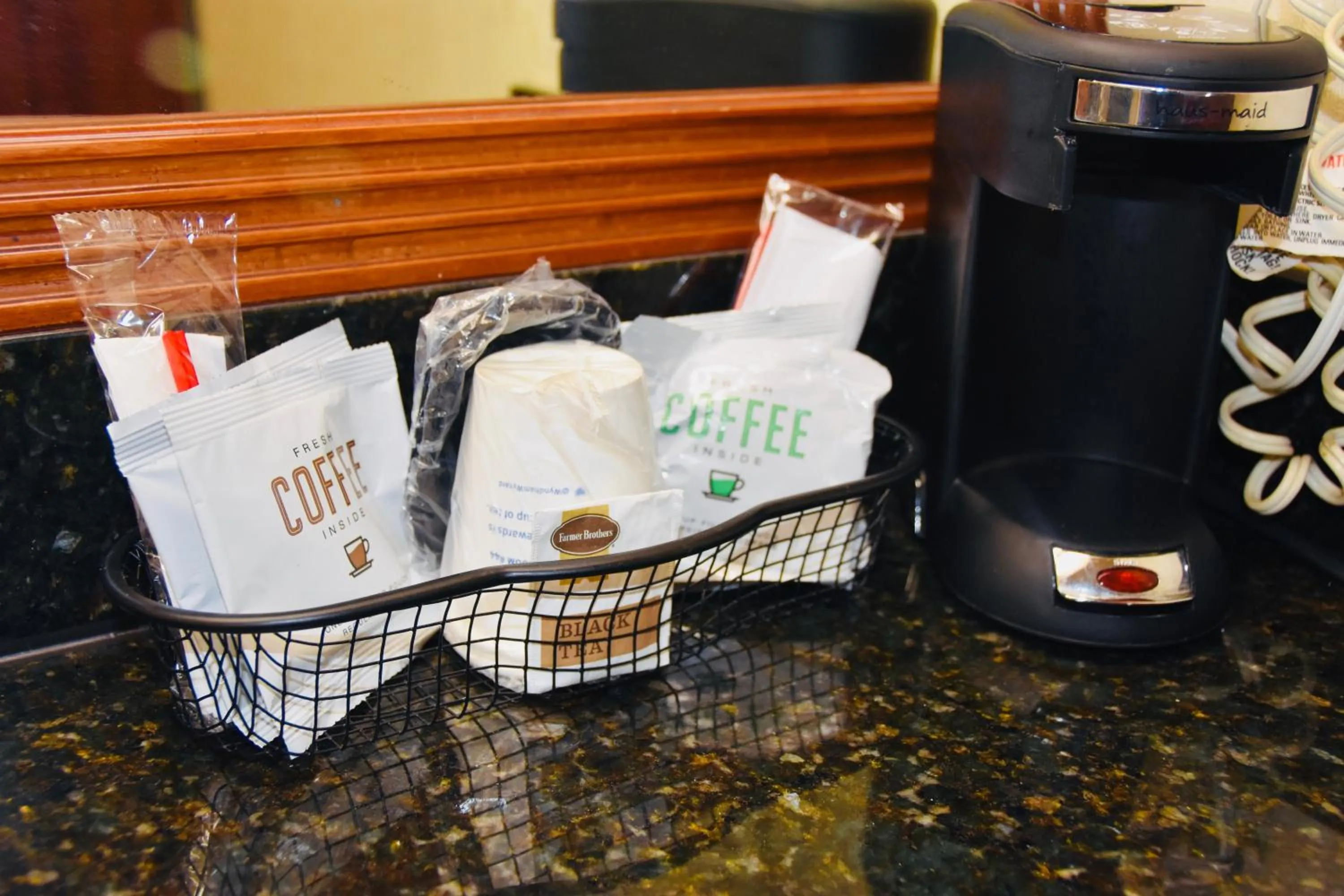 Coffee/tea facilities in Days Inn by Wyndham Las Cruces