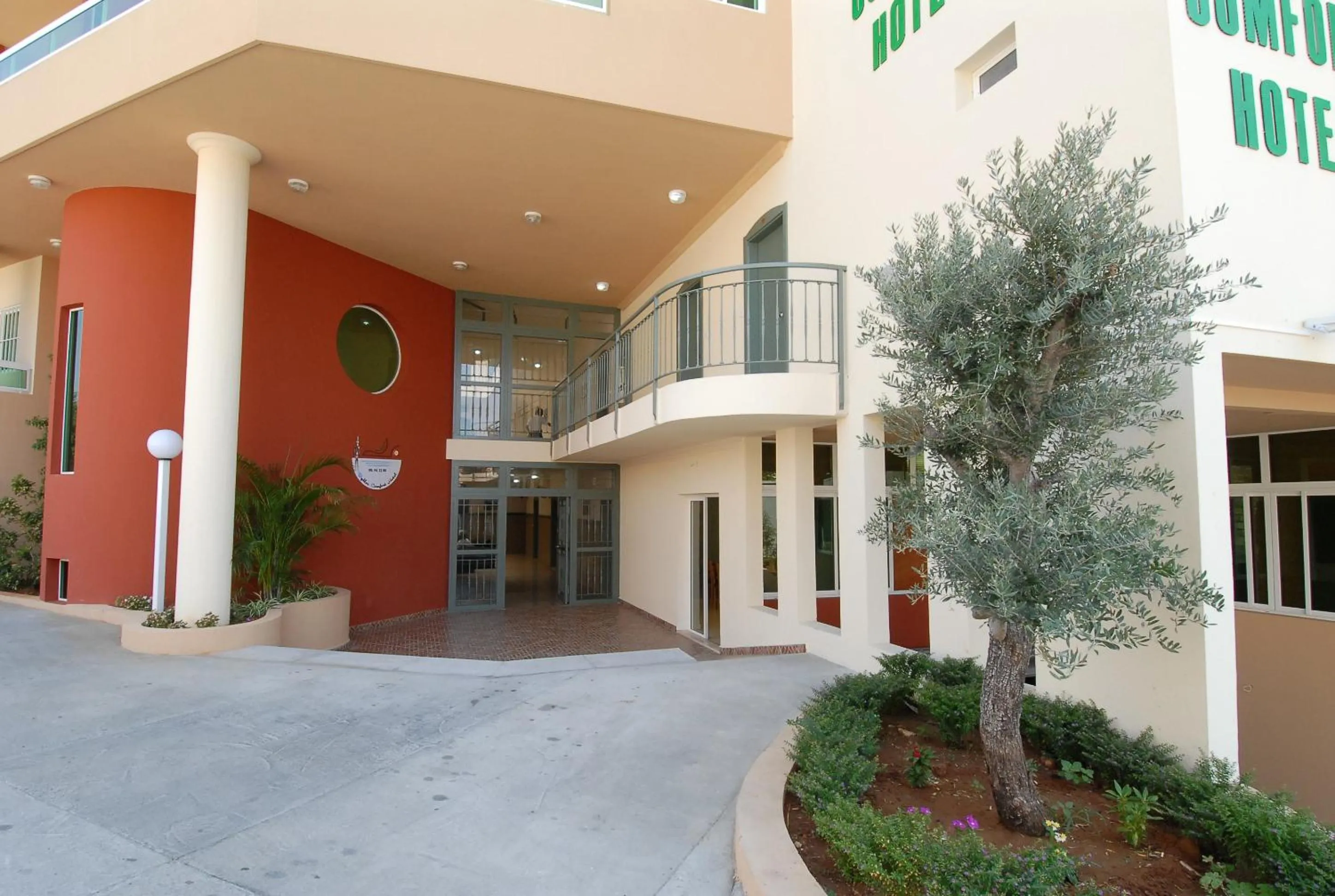 Facade/entrance in Byblos Comfort Hotel