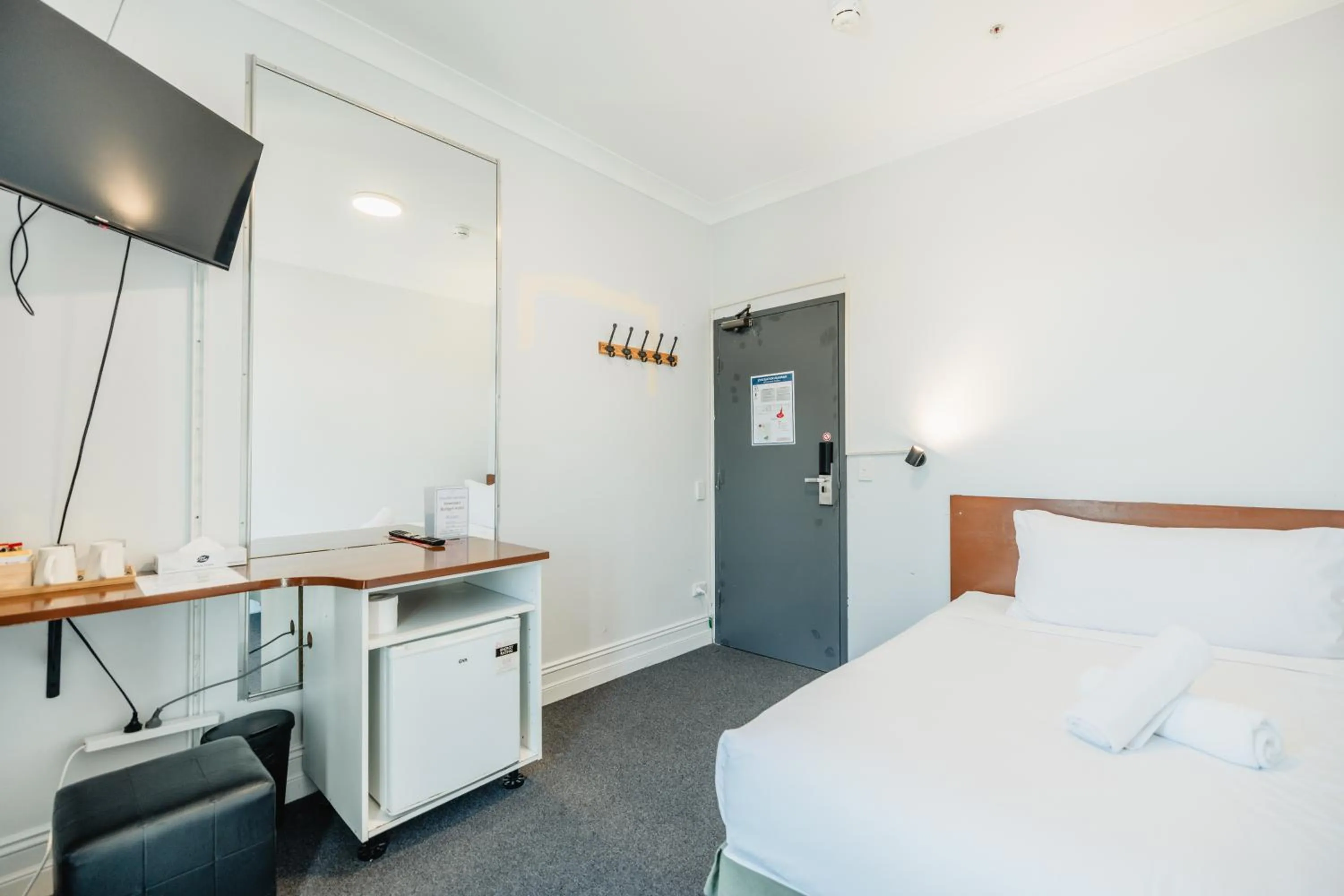 Bed in Newtown Cozy Stays