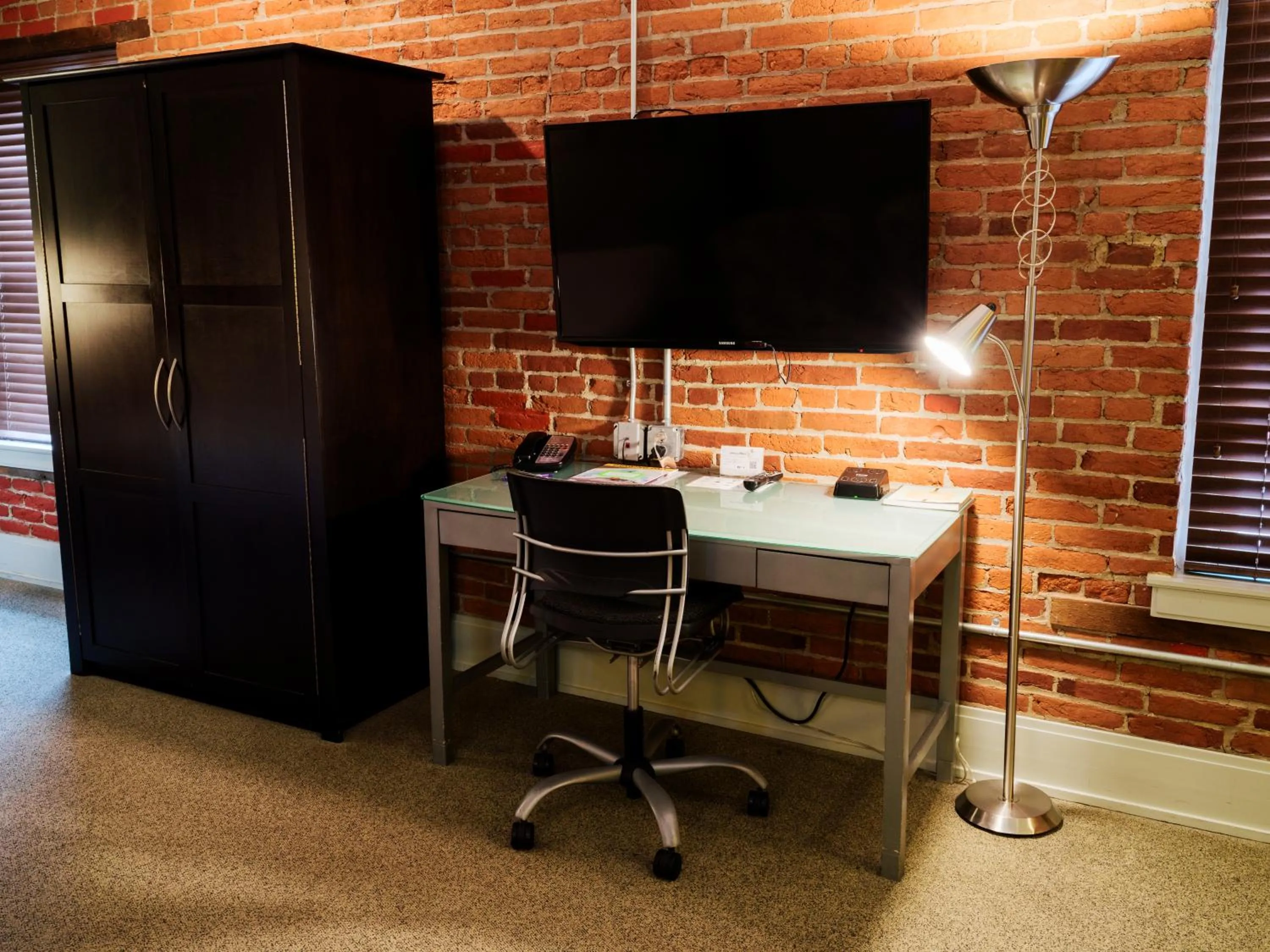 Bedroom in Lancaster Arts Hotel