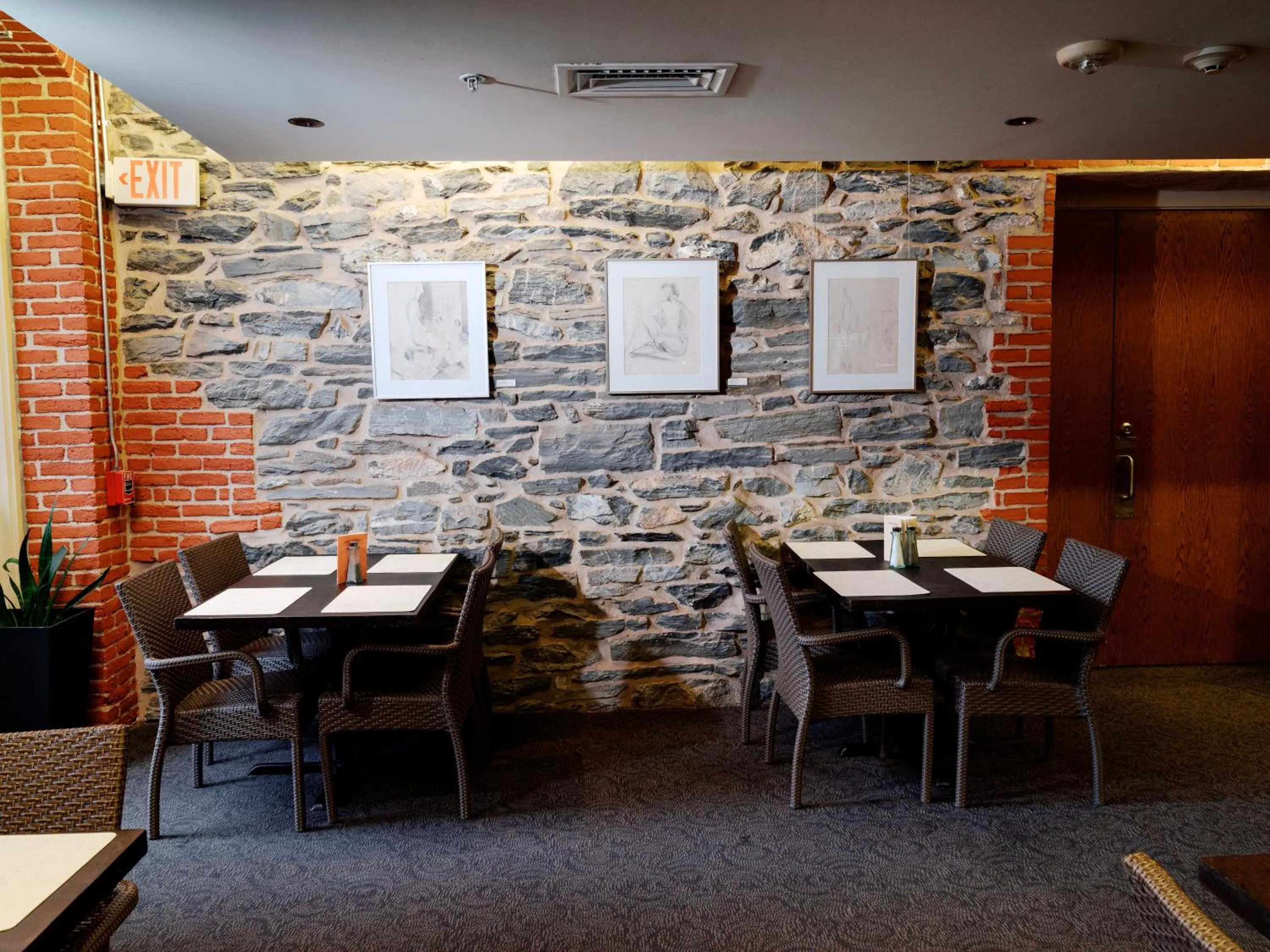 Breakfast in Lancaster Arts Hotel