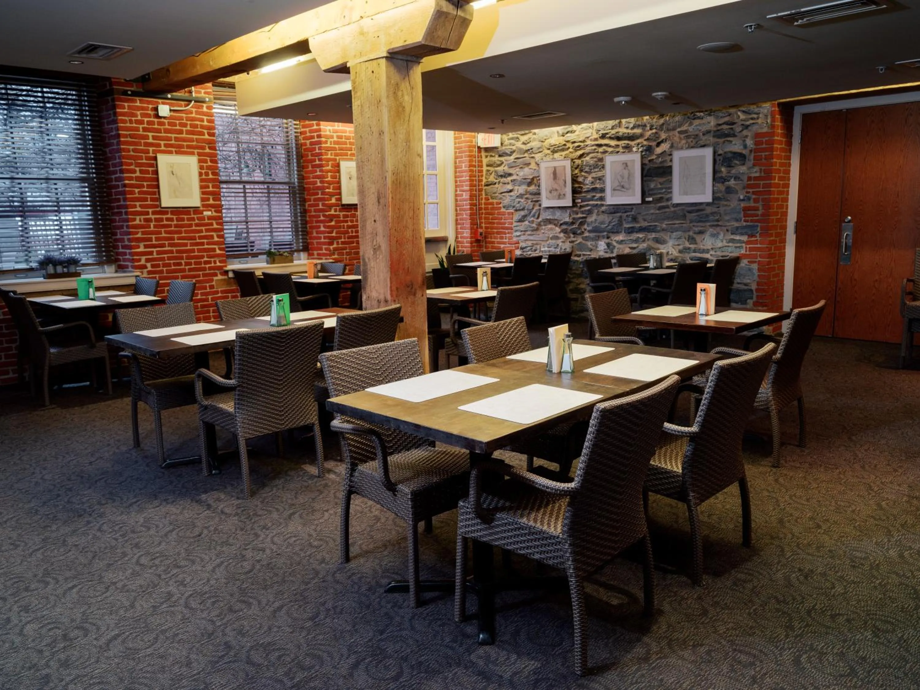 Breakfast in Lancaster Arts Hotel