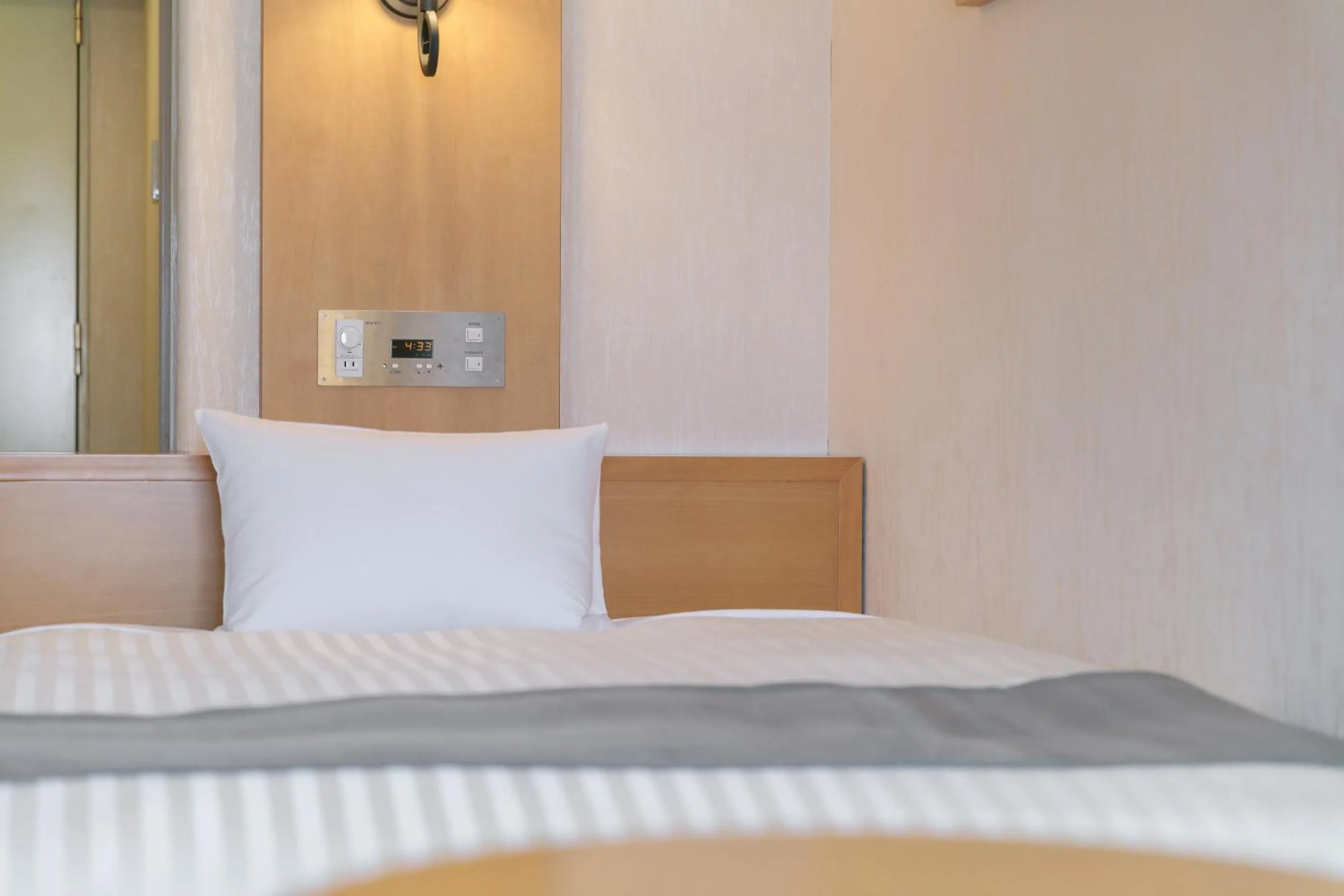 Photo of the whole room, Bed in Nara Royal Hotel