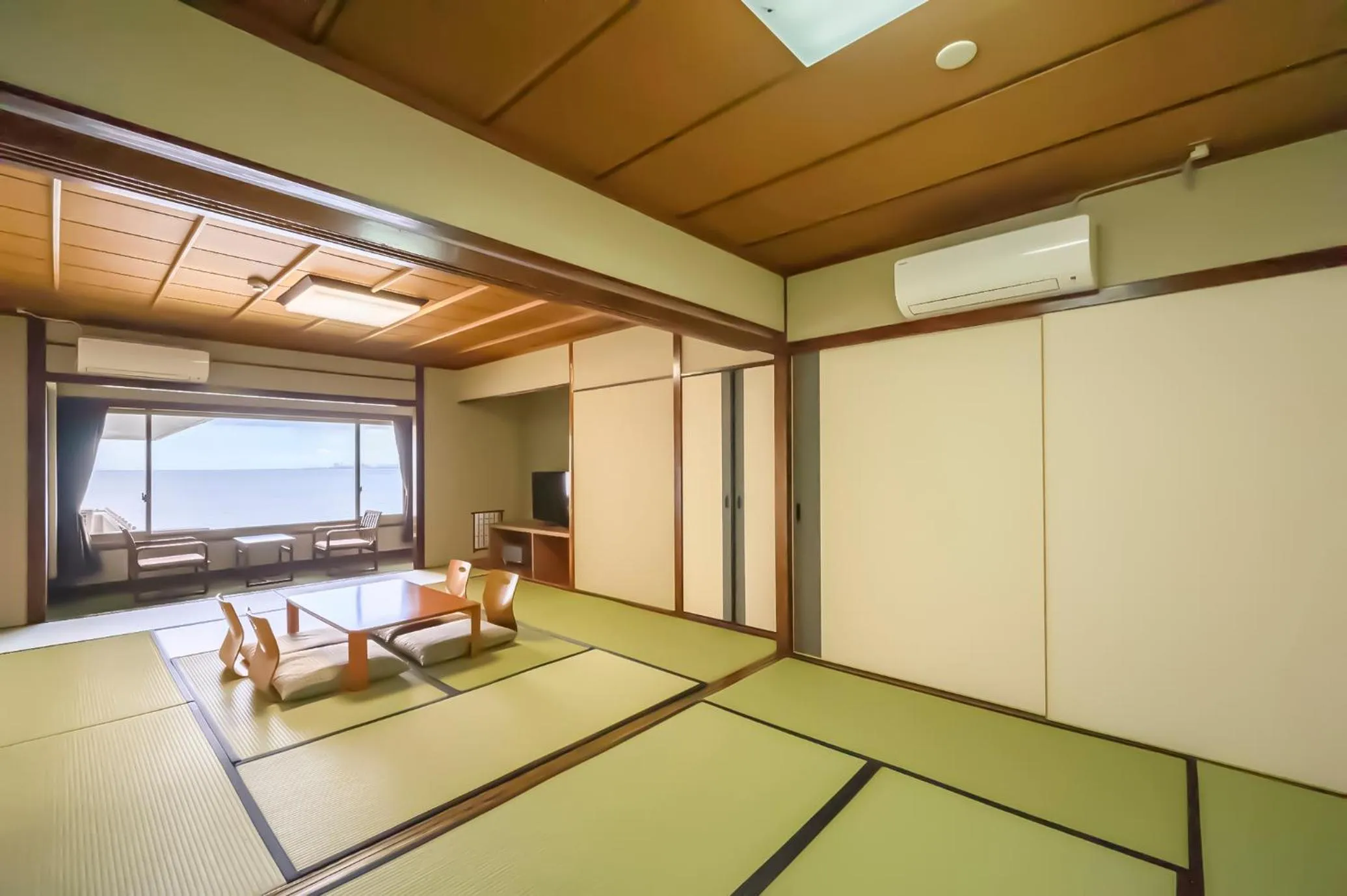 Photo of the whole room in Ooedo Onsen Monogatari Beppu Seifu