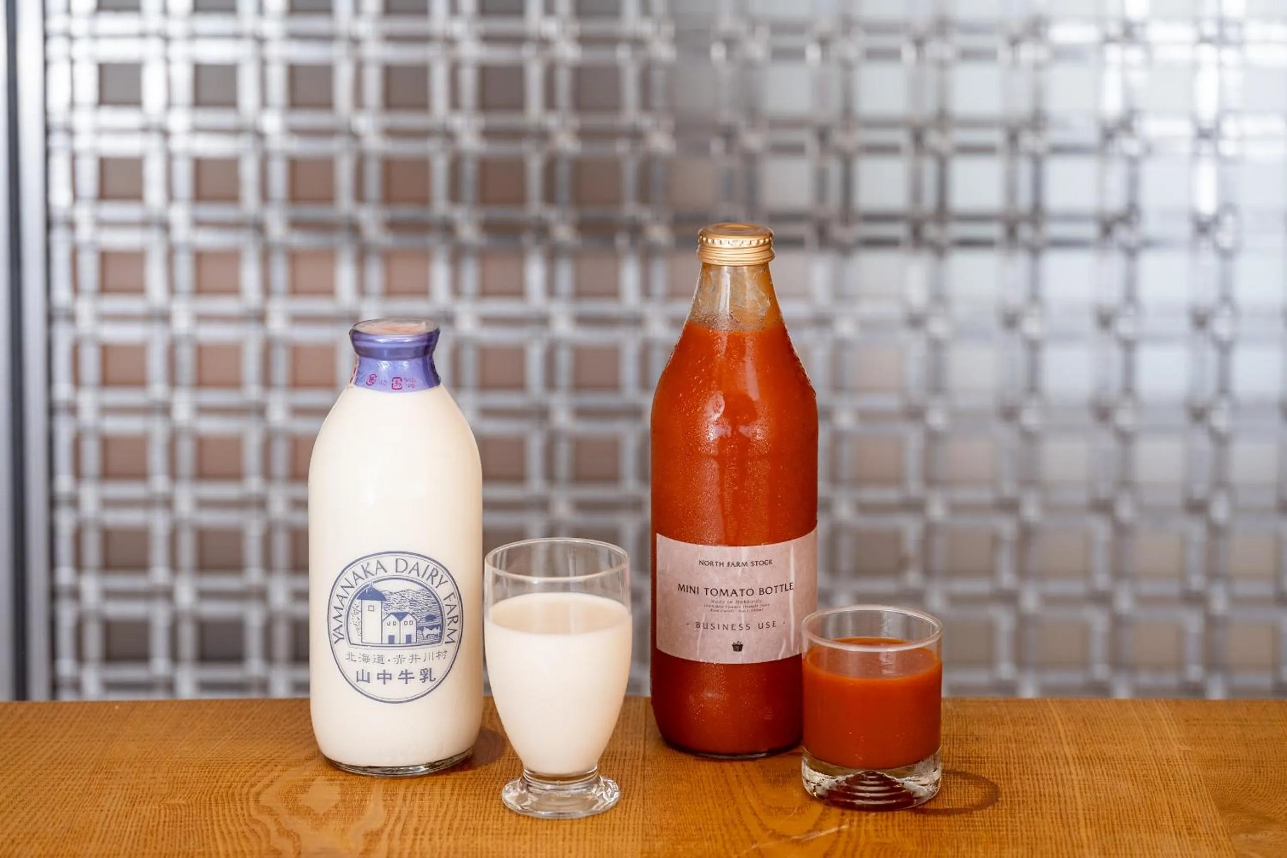 OTARU RETREAT by Onko Chishin