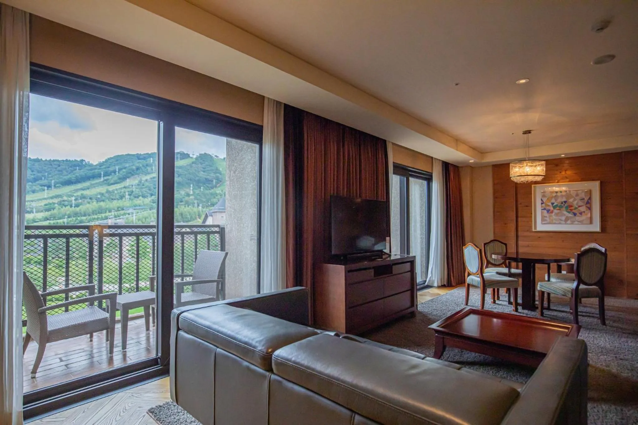 Photo of the whole room in Intercontinental Alpensia Pyeongchang Resort by IHG