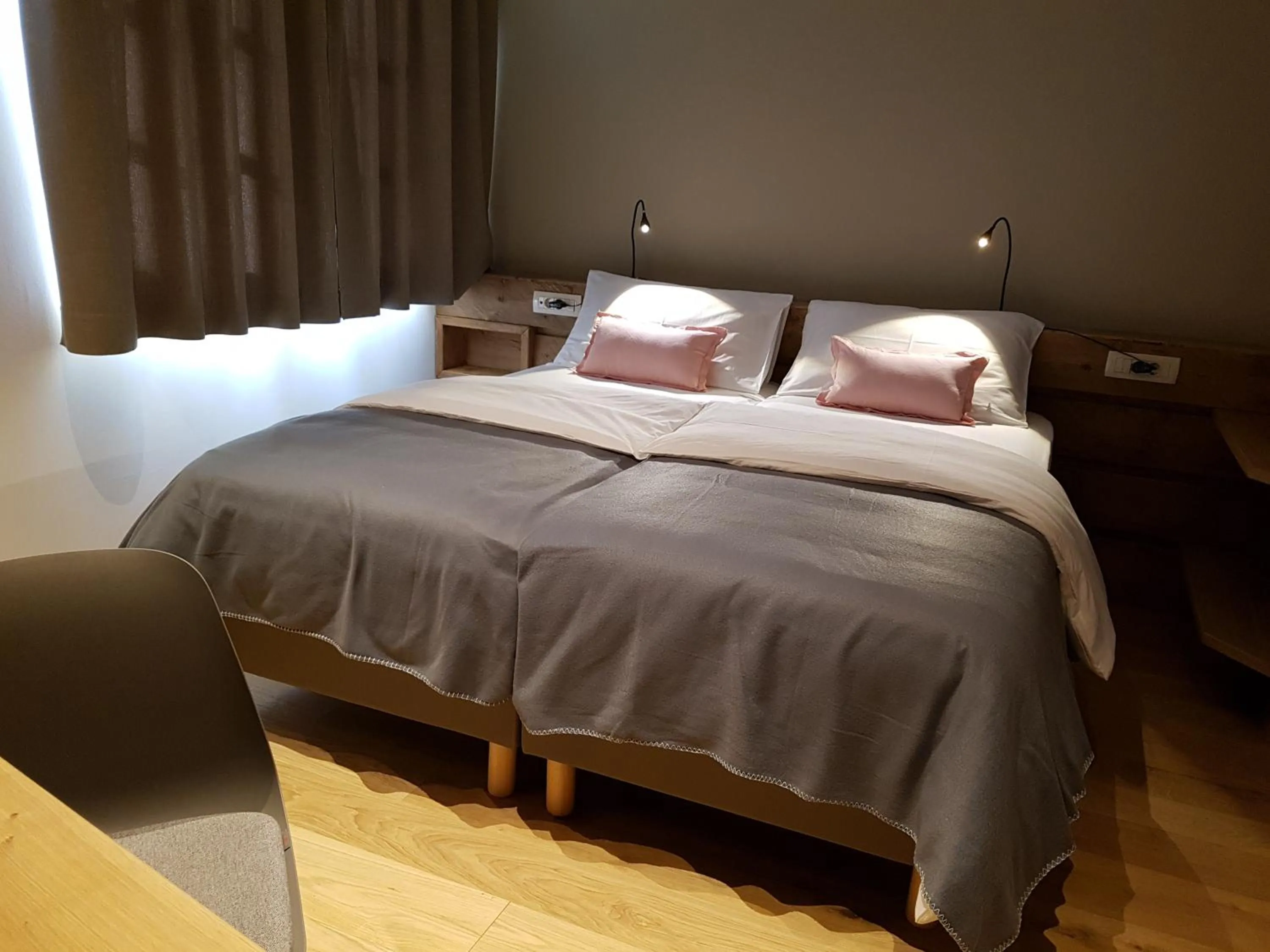 Coffee/tea facilities, Bed in Hotel Vandot