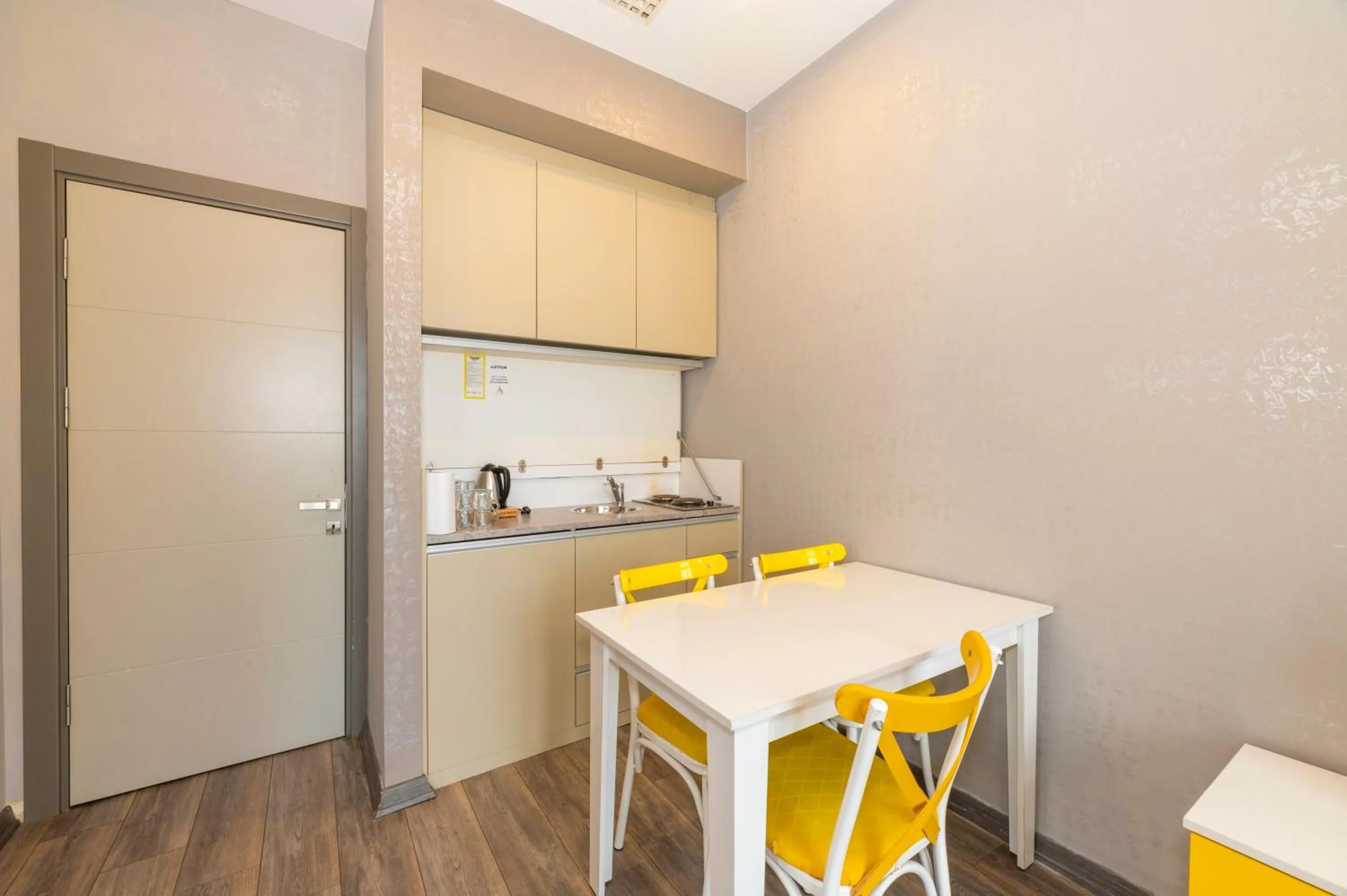 Kitchen or kitchenette in Agora Suites