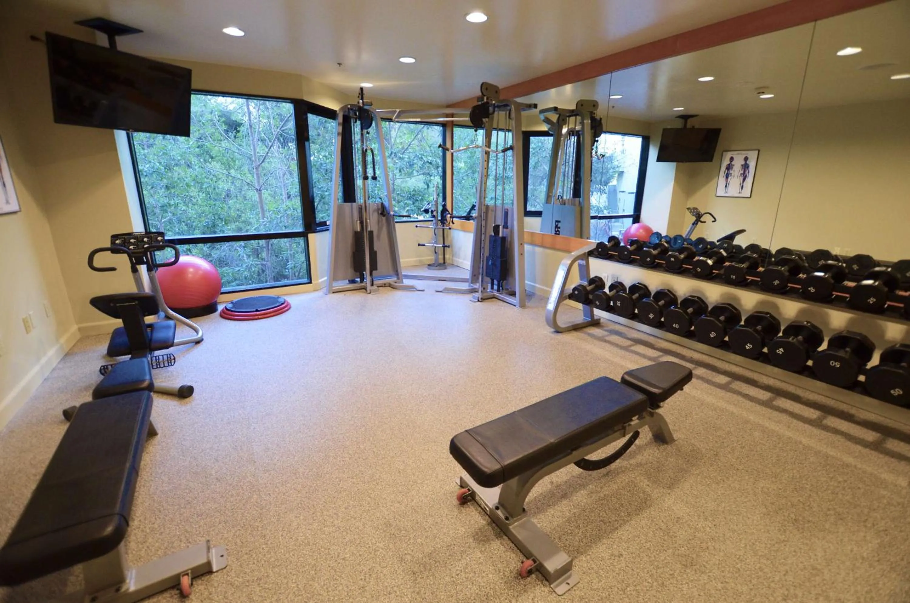 Fitness centre/facilities in Hilton Los Angeles-Universal City