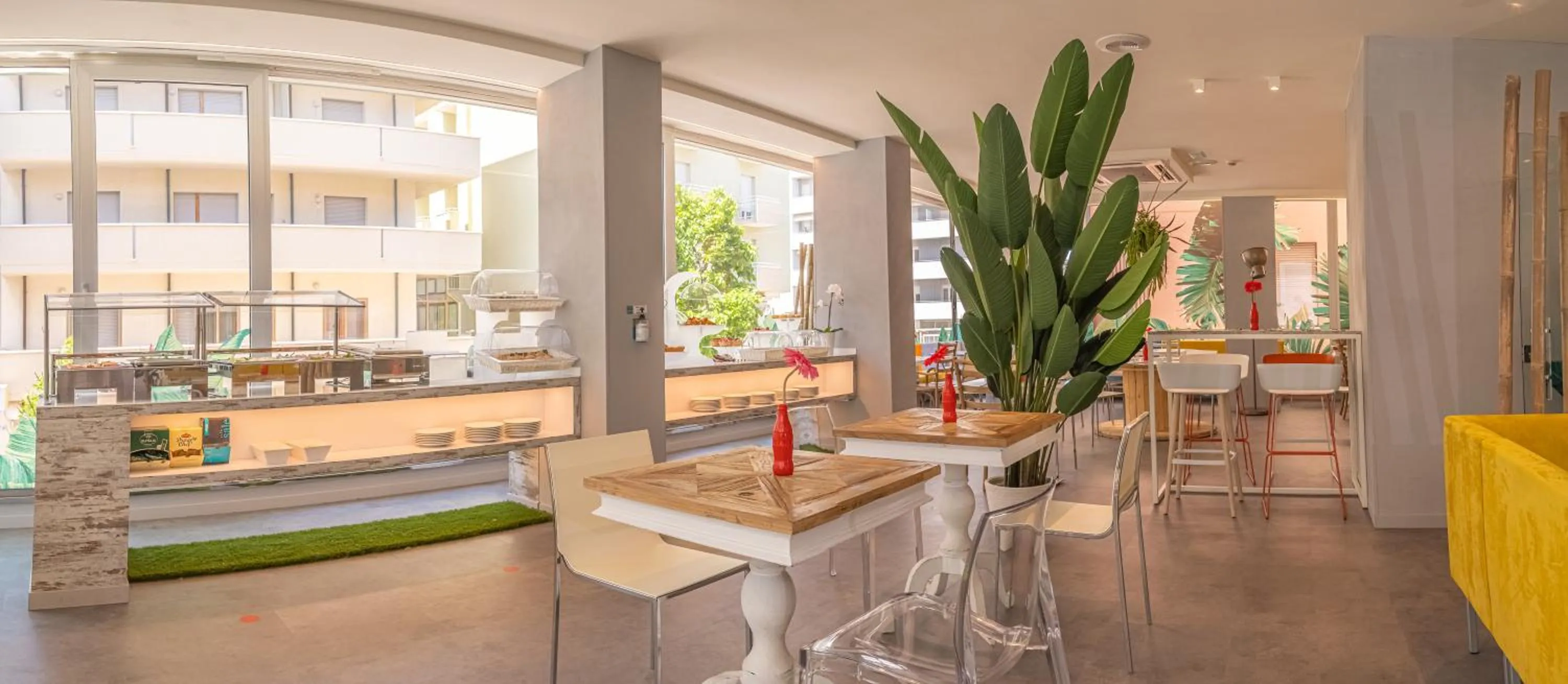 Restaurant/places to eat in Design Hotel Astra B&B