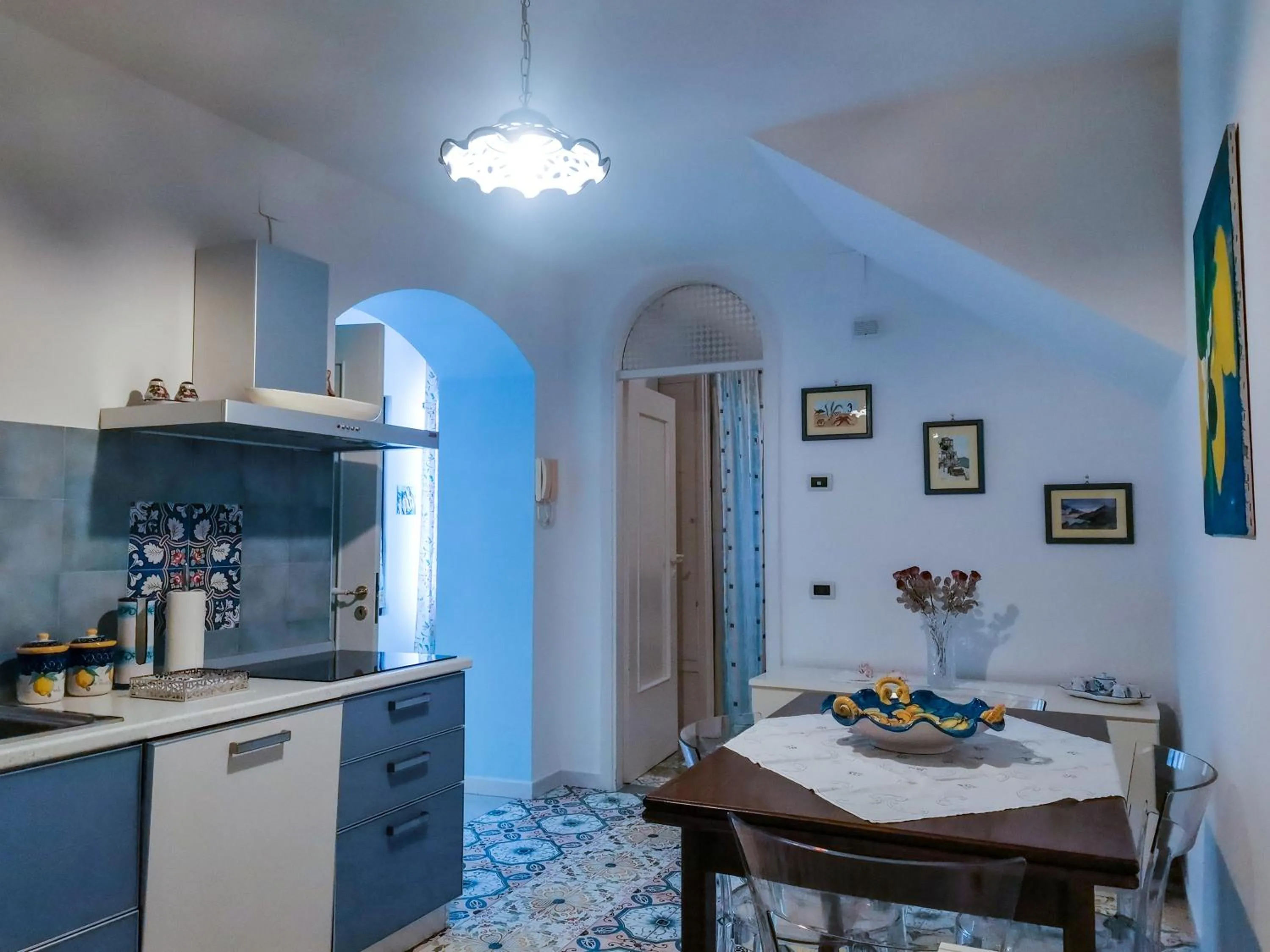 Kitchen or kitchenette in Villa Angelina