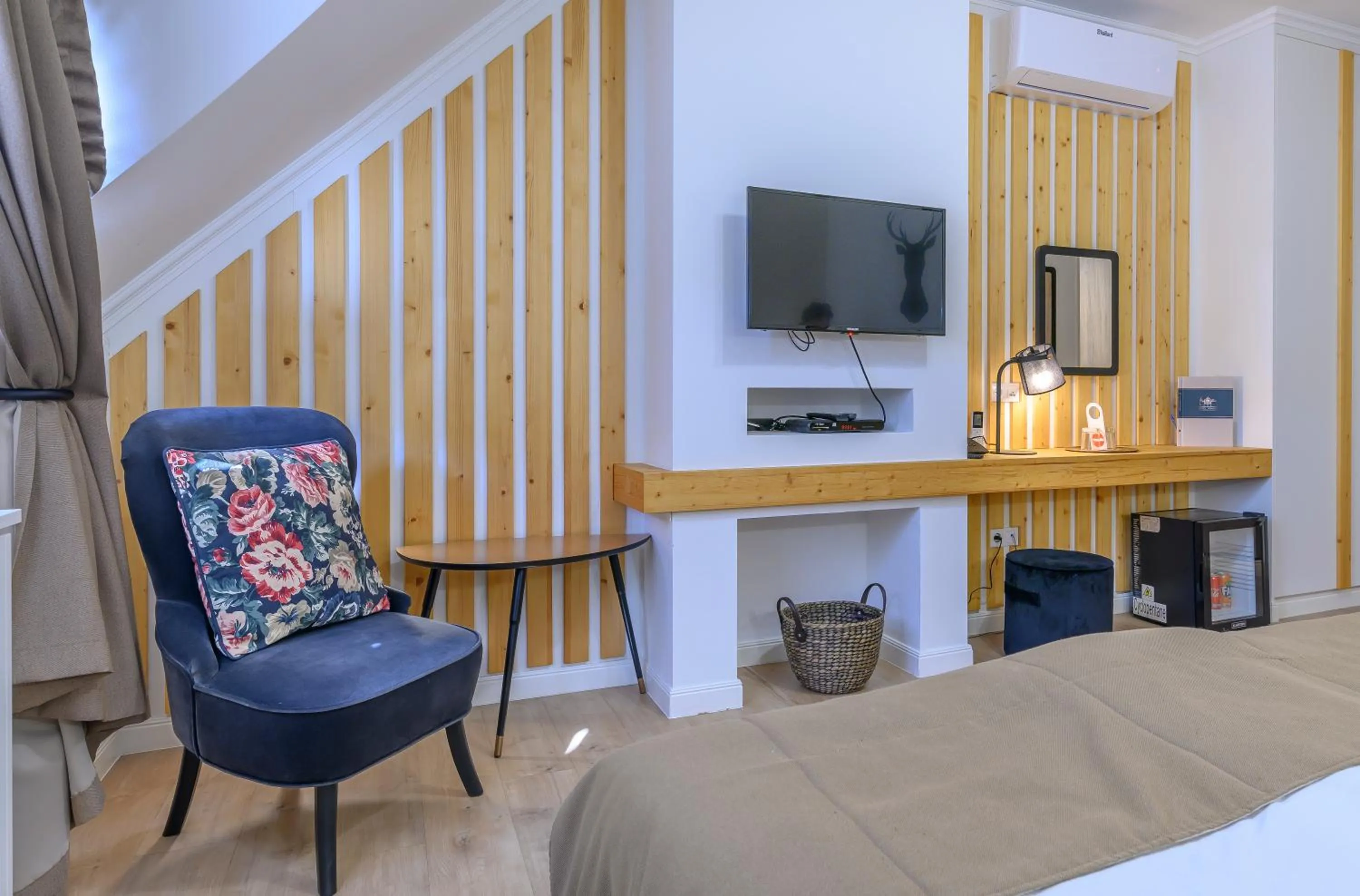 Photo of the whole room, Bed in Hotel Tókert Szálloda és Étterem