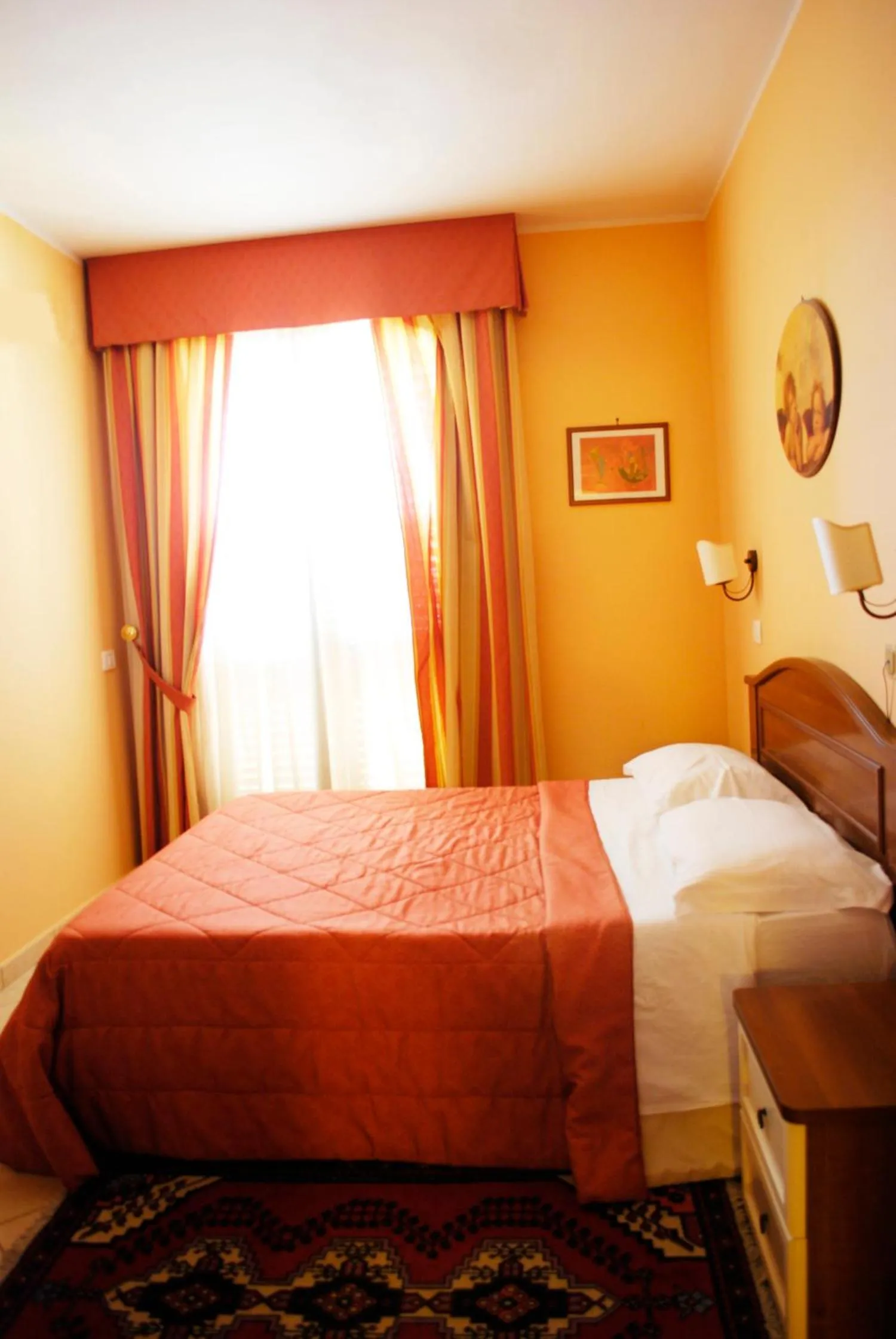 Bedroom, Bed in Greta Rooms Hotel