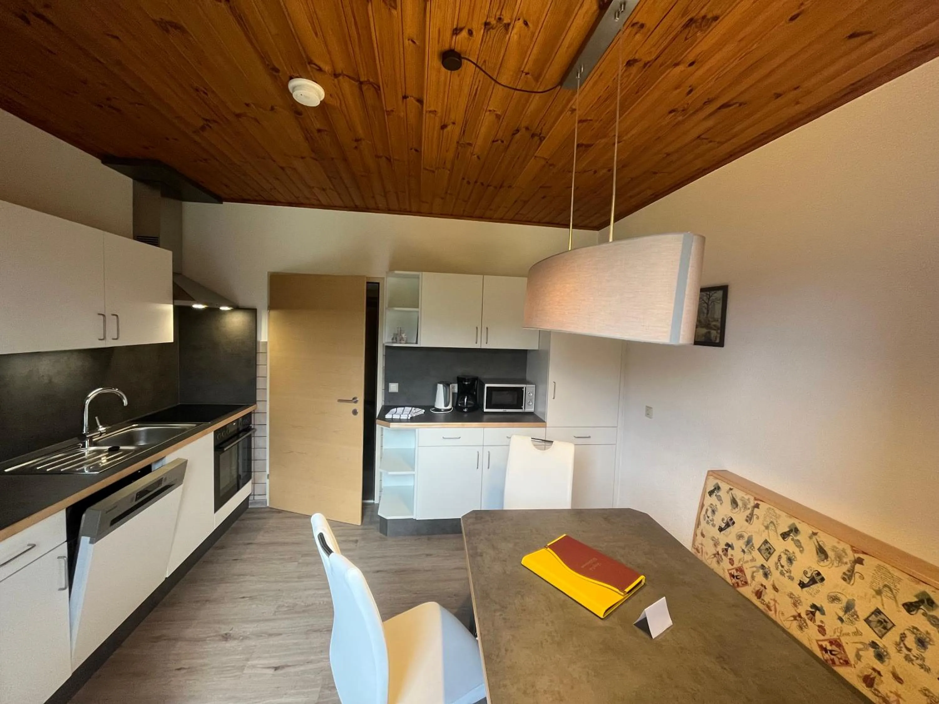 Kitchen or kitchenette in Hotel Gasthof zur Linde