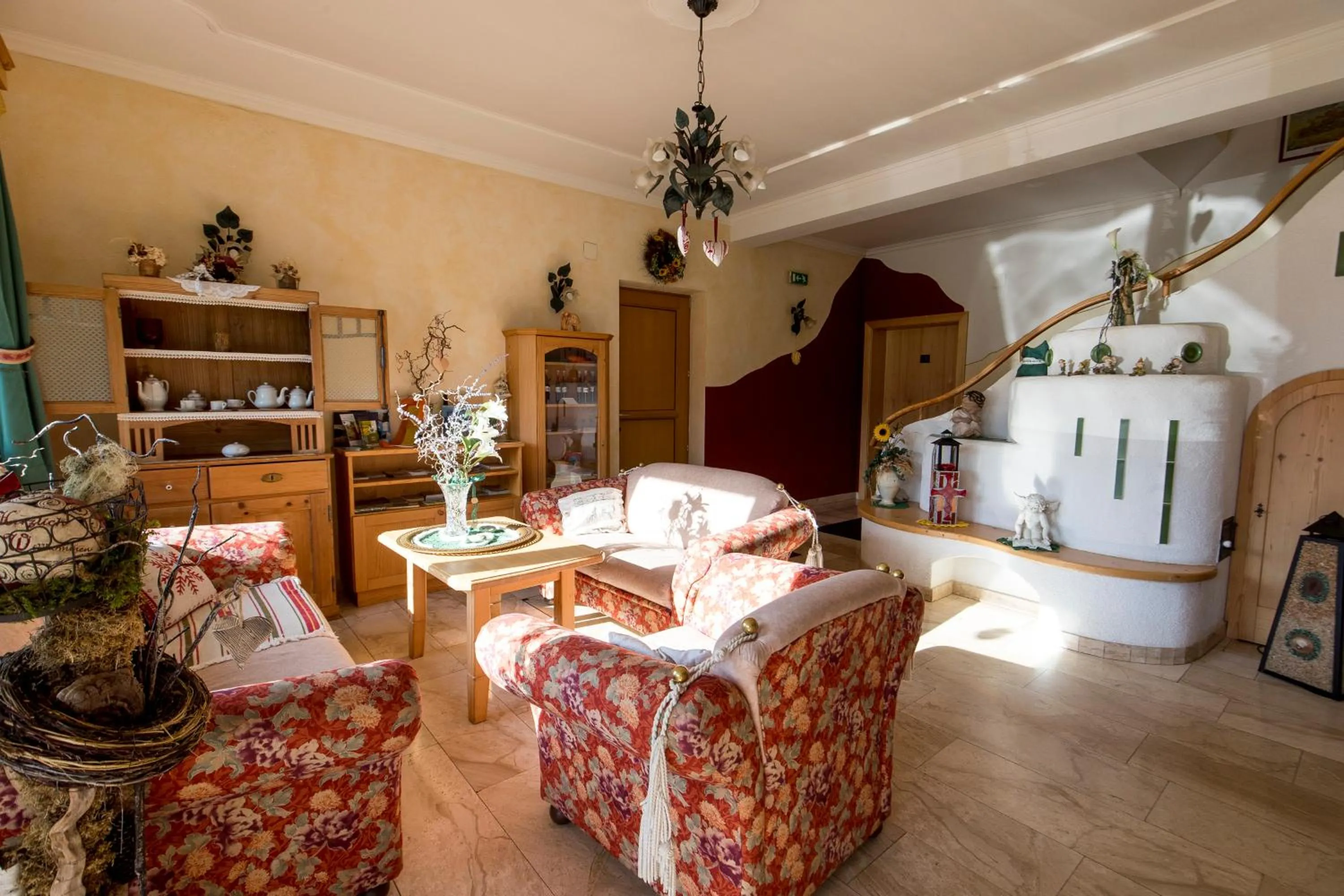 Lobby or reception in Hotel Gasthof zur Linde