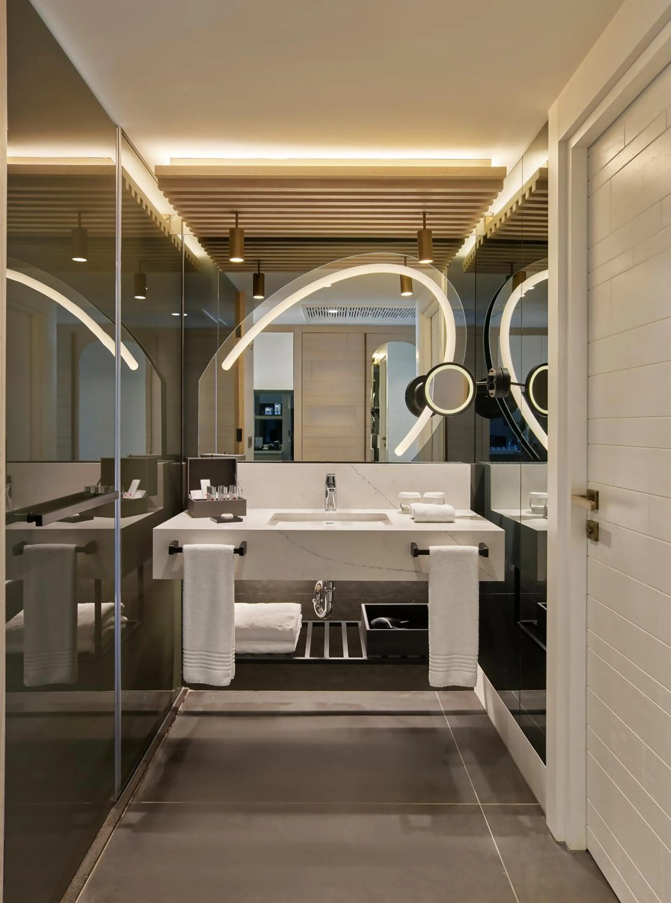 Shower in Lara Barut Collection-Ultra All Inclusive