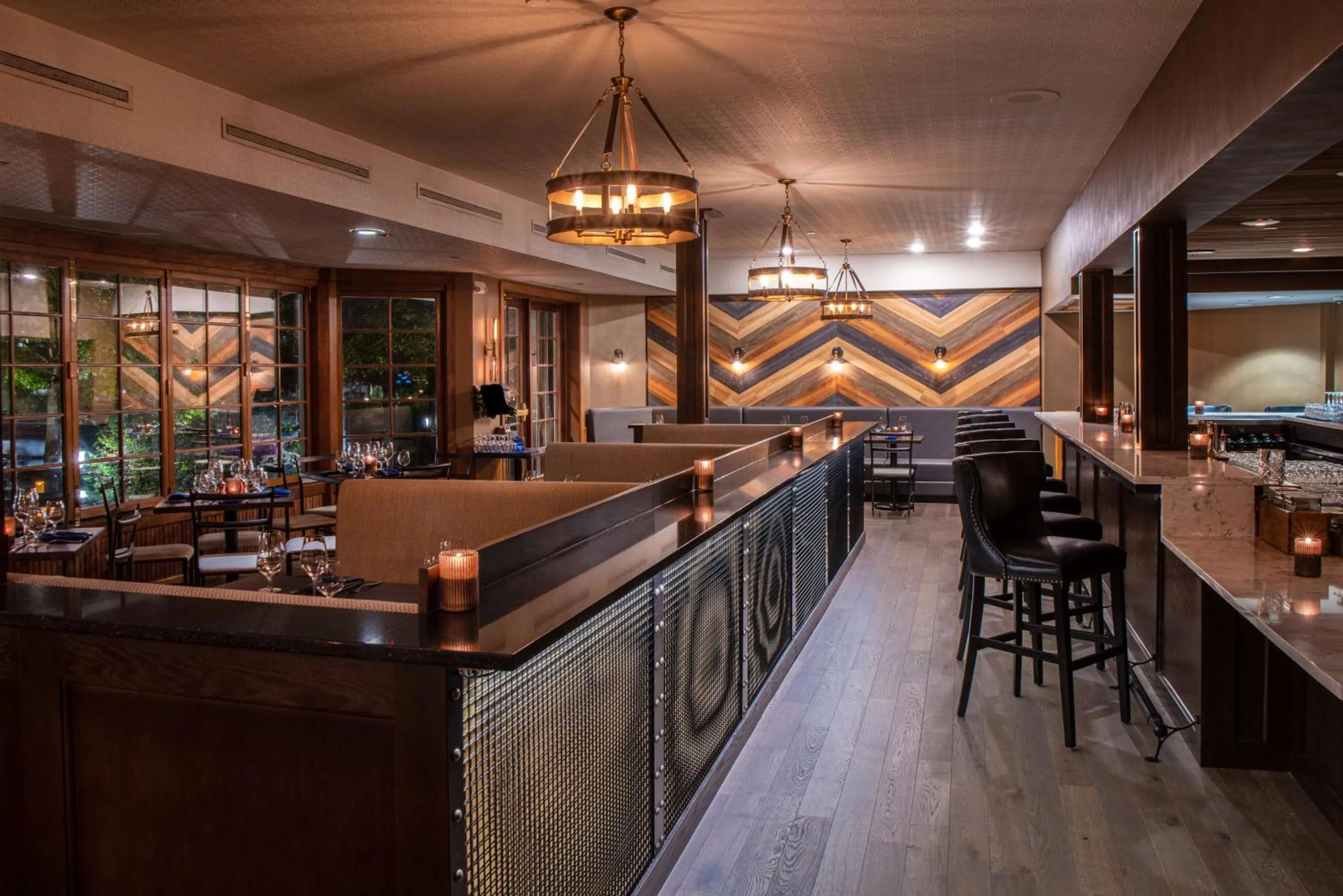 Restaurant/places to eat in Cherry Valley Hotel