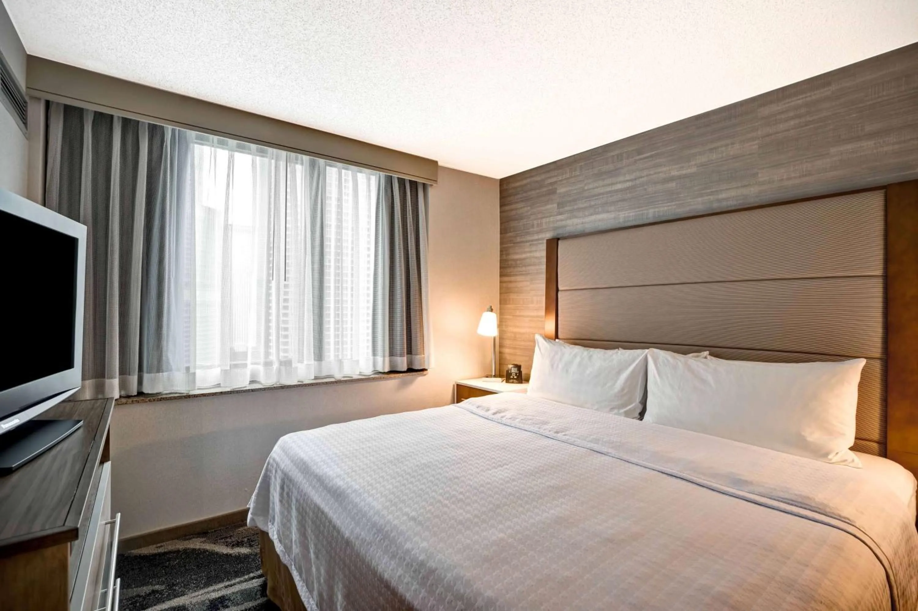 Bed in Homewood Suites by Hilton Chicago-Downtown