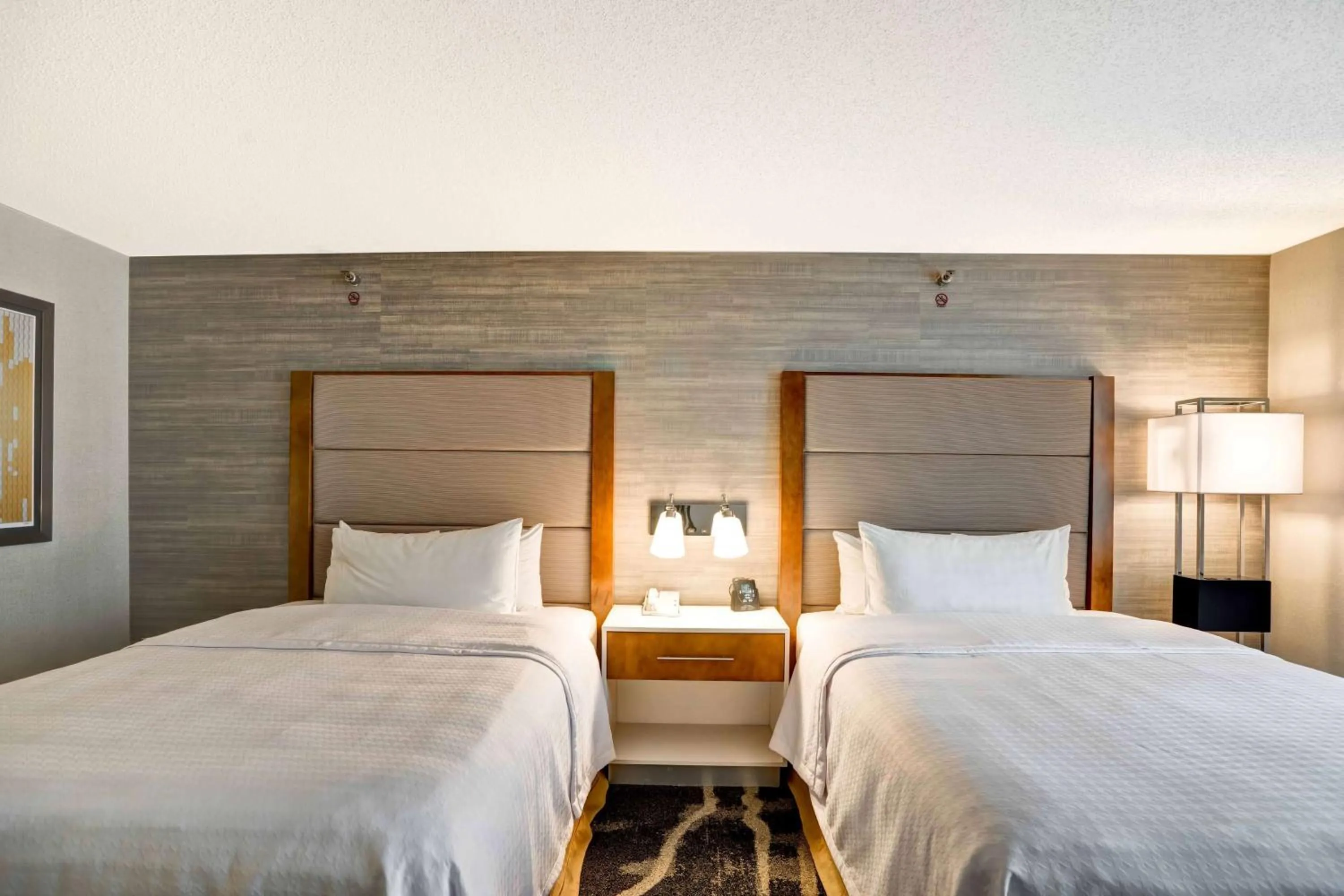 Bed in Homewood Suites by Hilton Chicago-Downtown