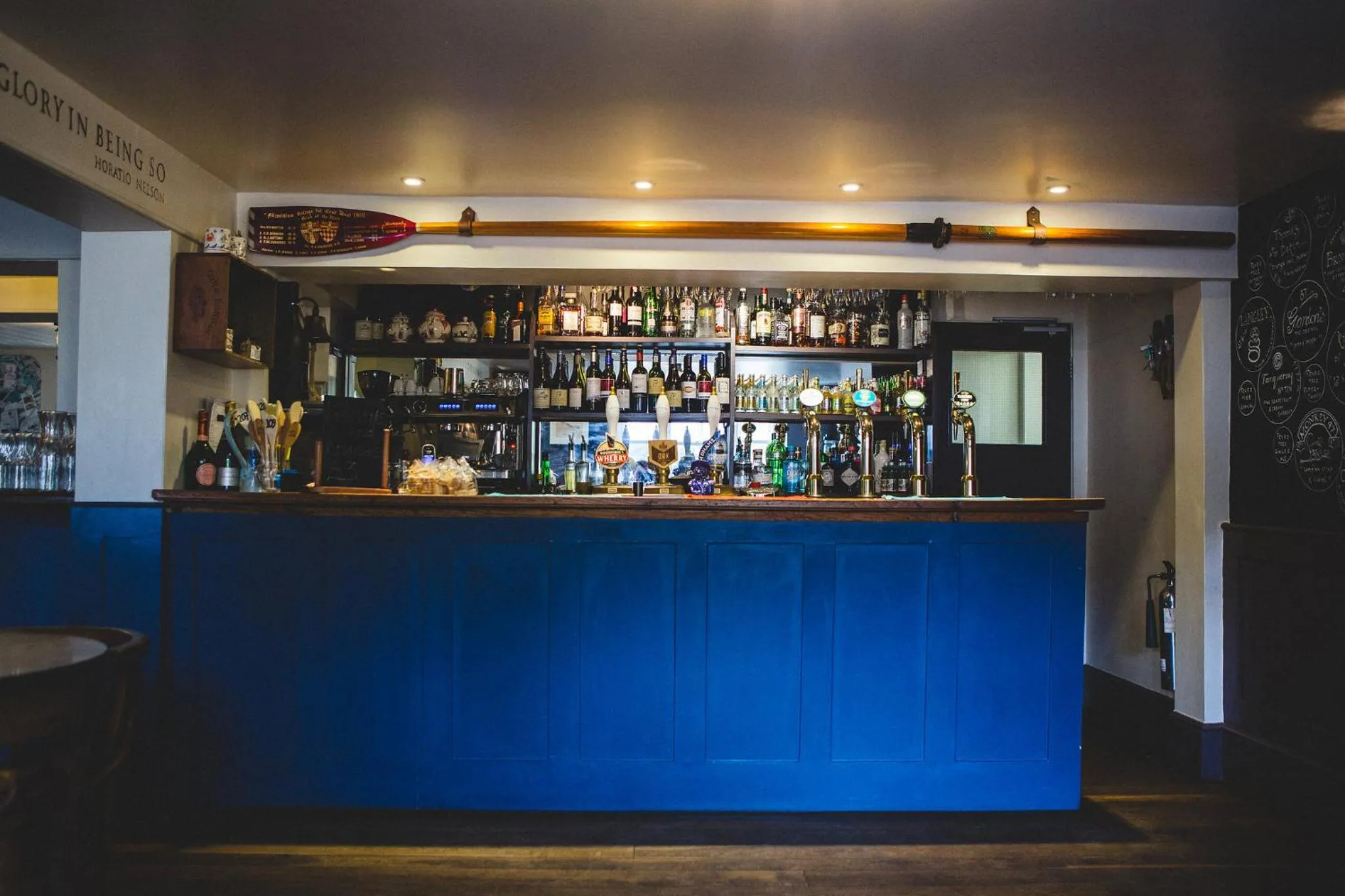 Lounge or bar in The Hero