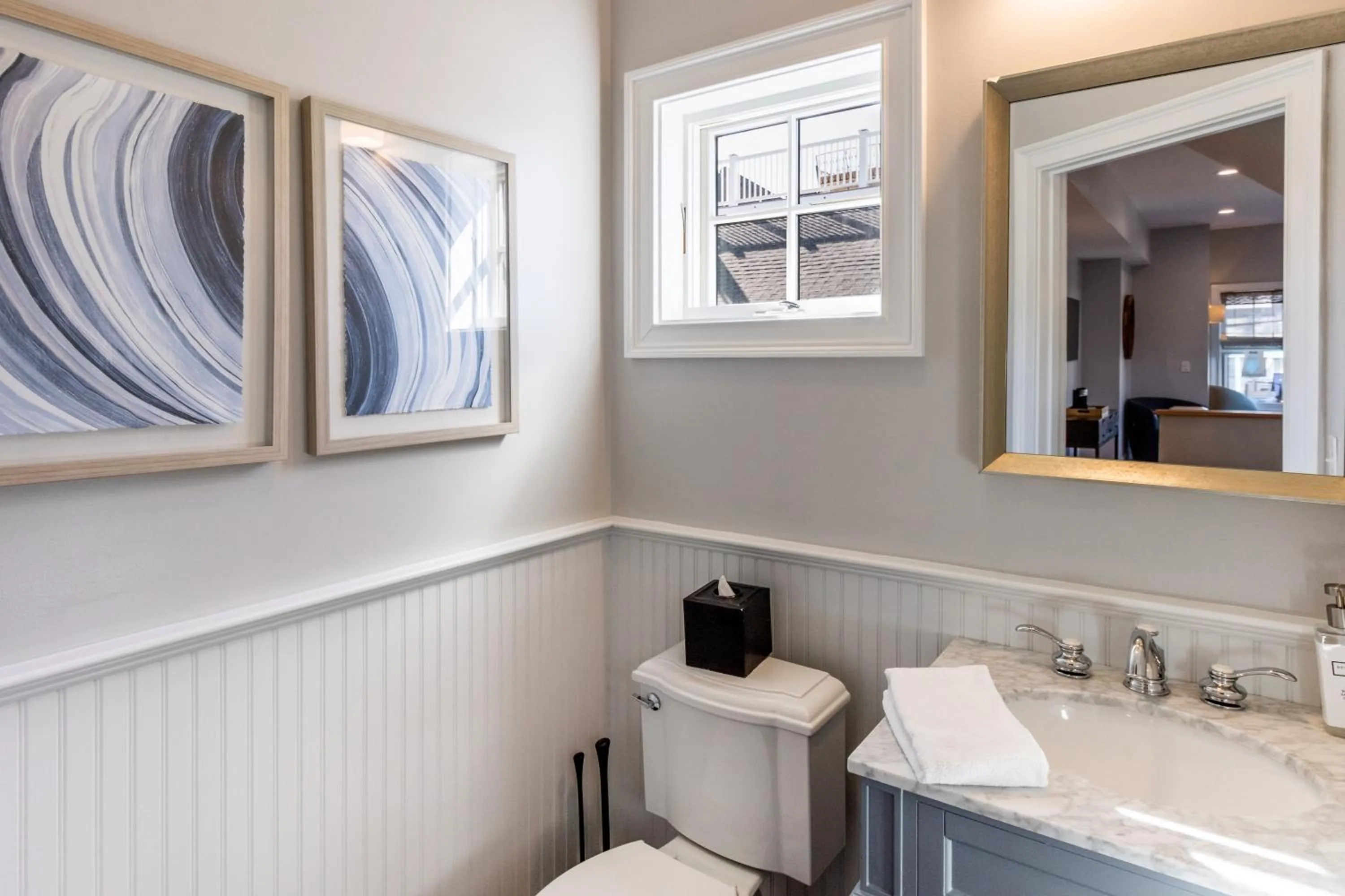 The Newport Lofts - 595 Thames Street