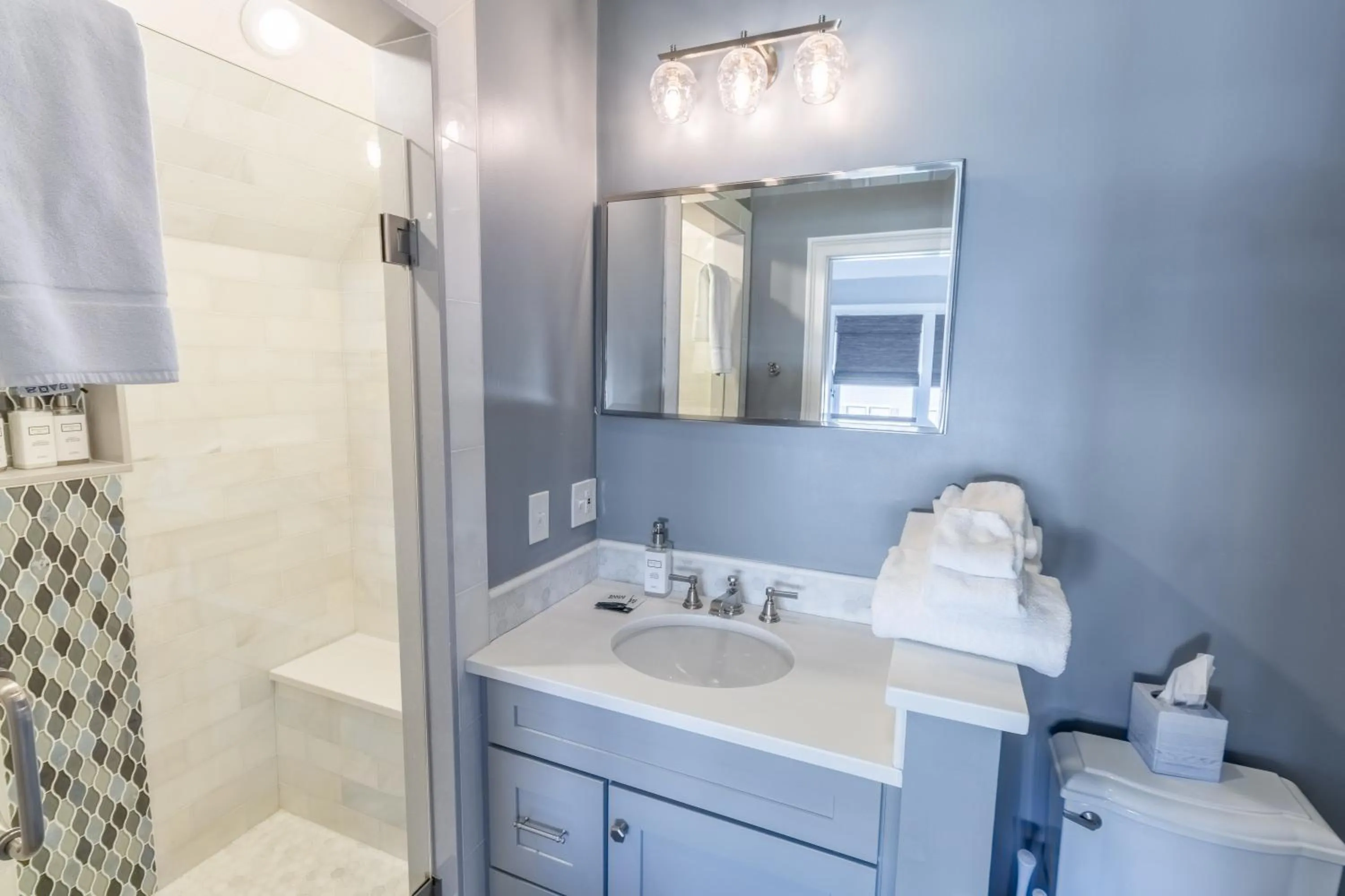 The Newport Lofts - 595 Thames Street