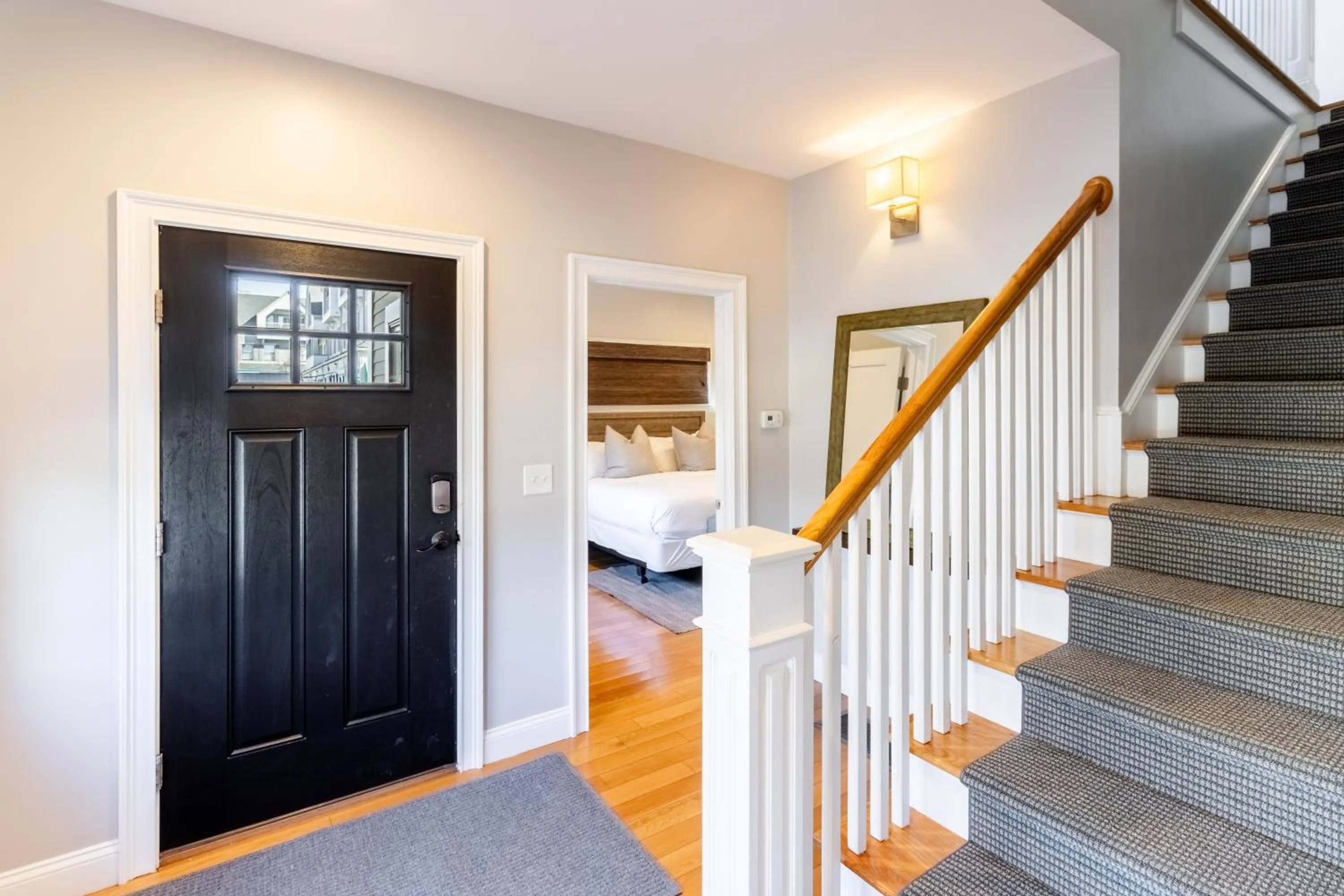 Bed in The Newport Lofts - 595 Thames Street