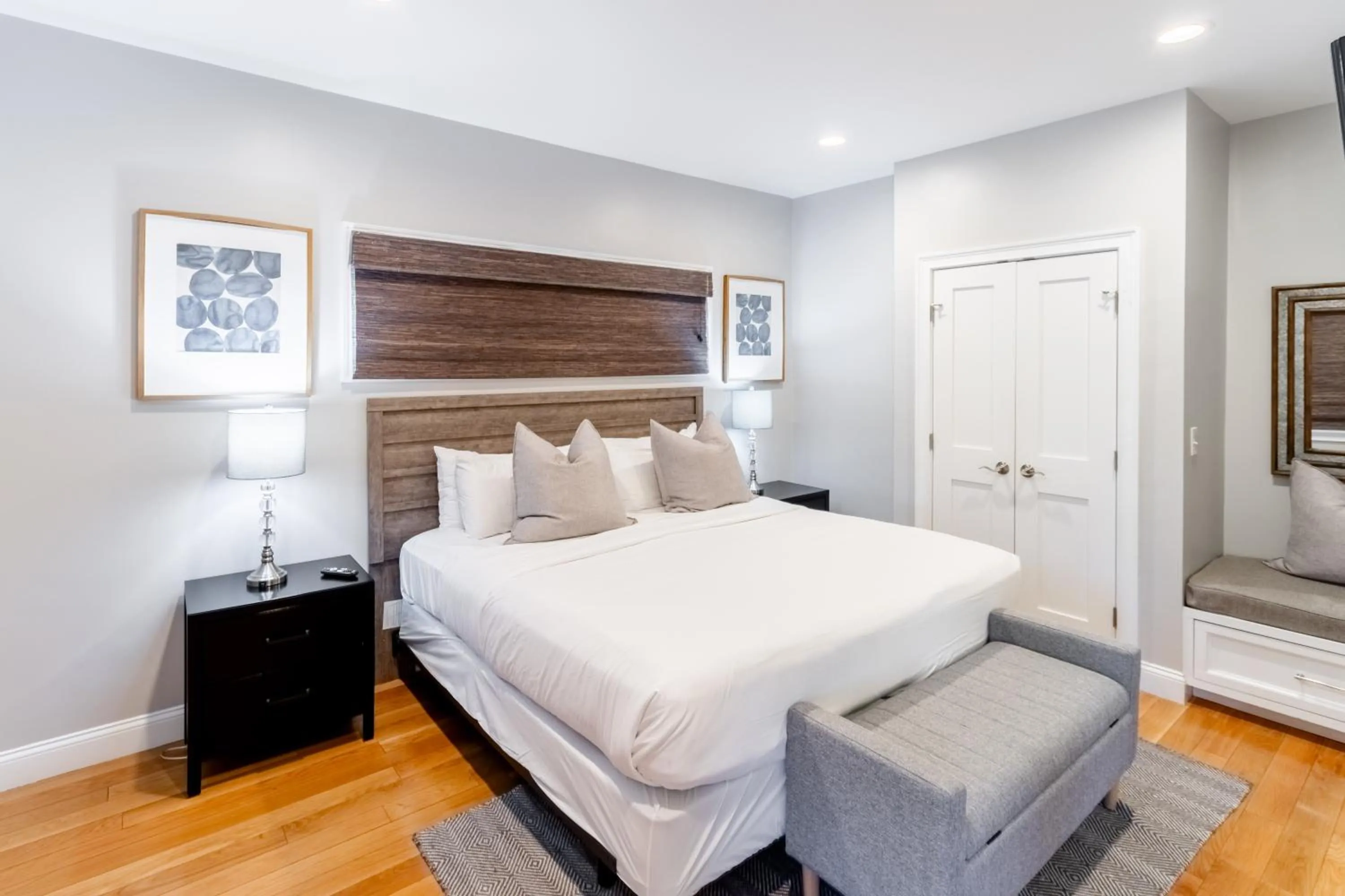 Bed in The Newport Lofts - 595 Thames Street