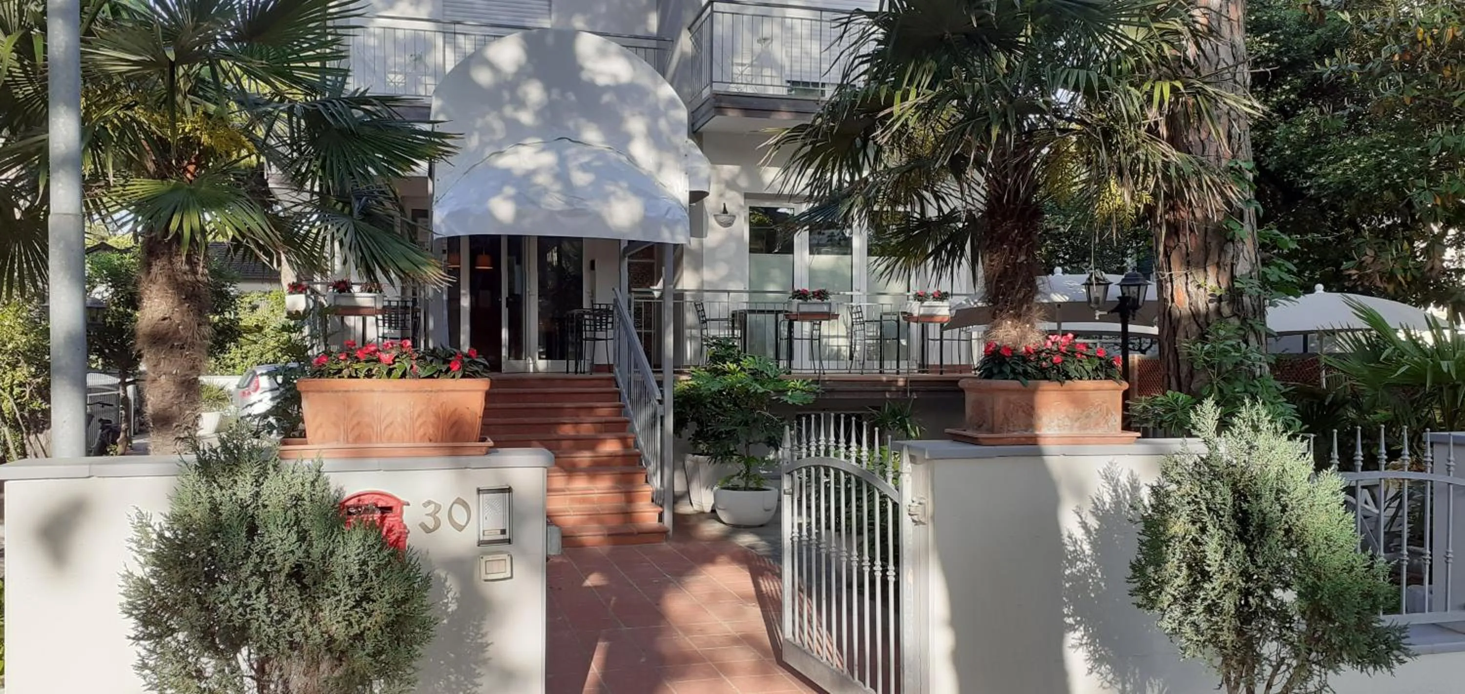 Property building in Hotel Garnì Anna