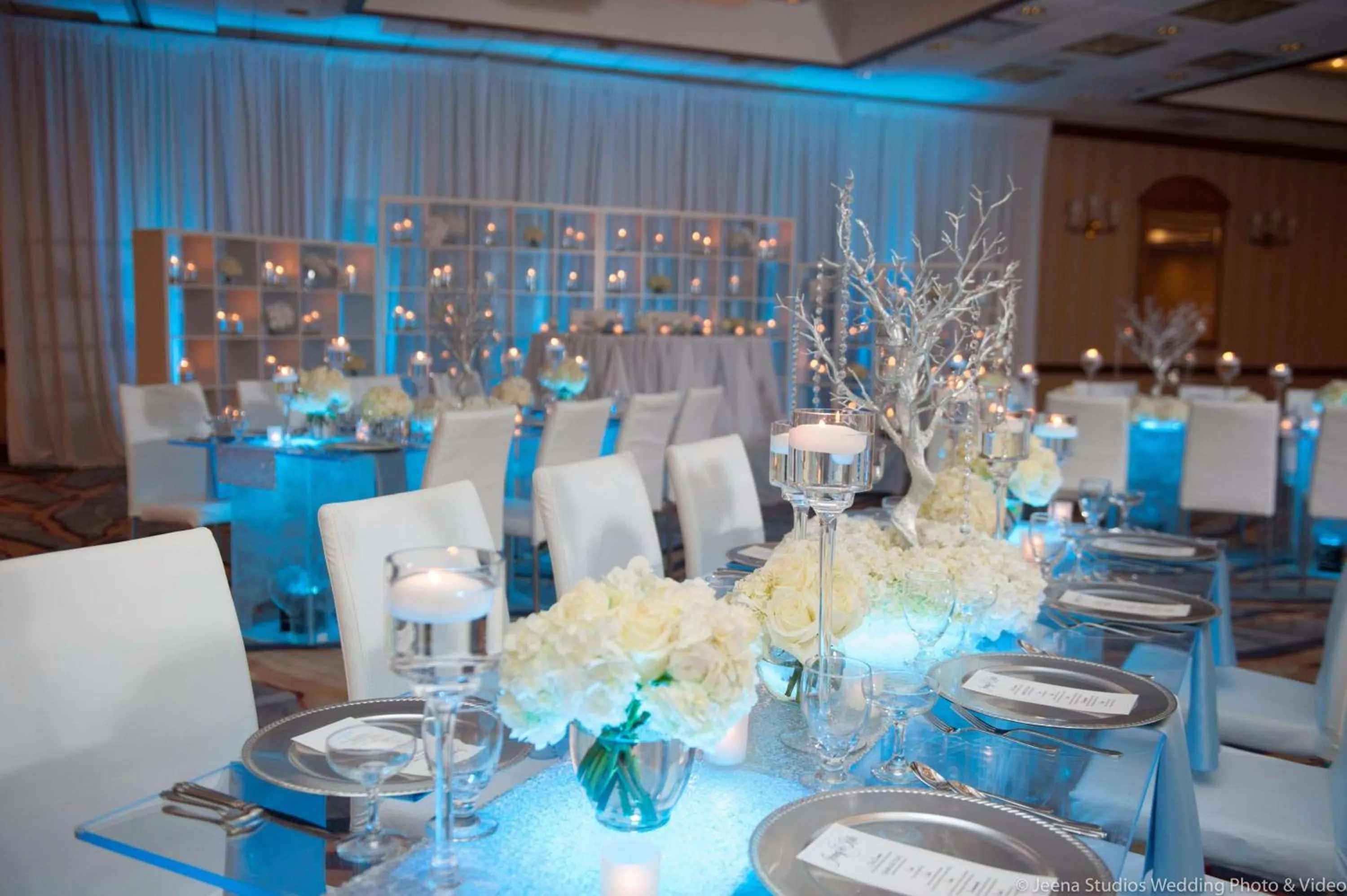 Property building in DoubleTree by Hilton Chicago/Alsip