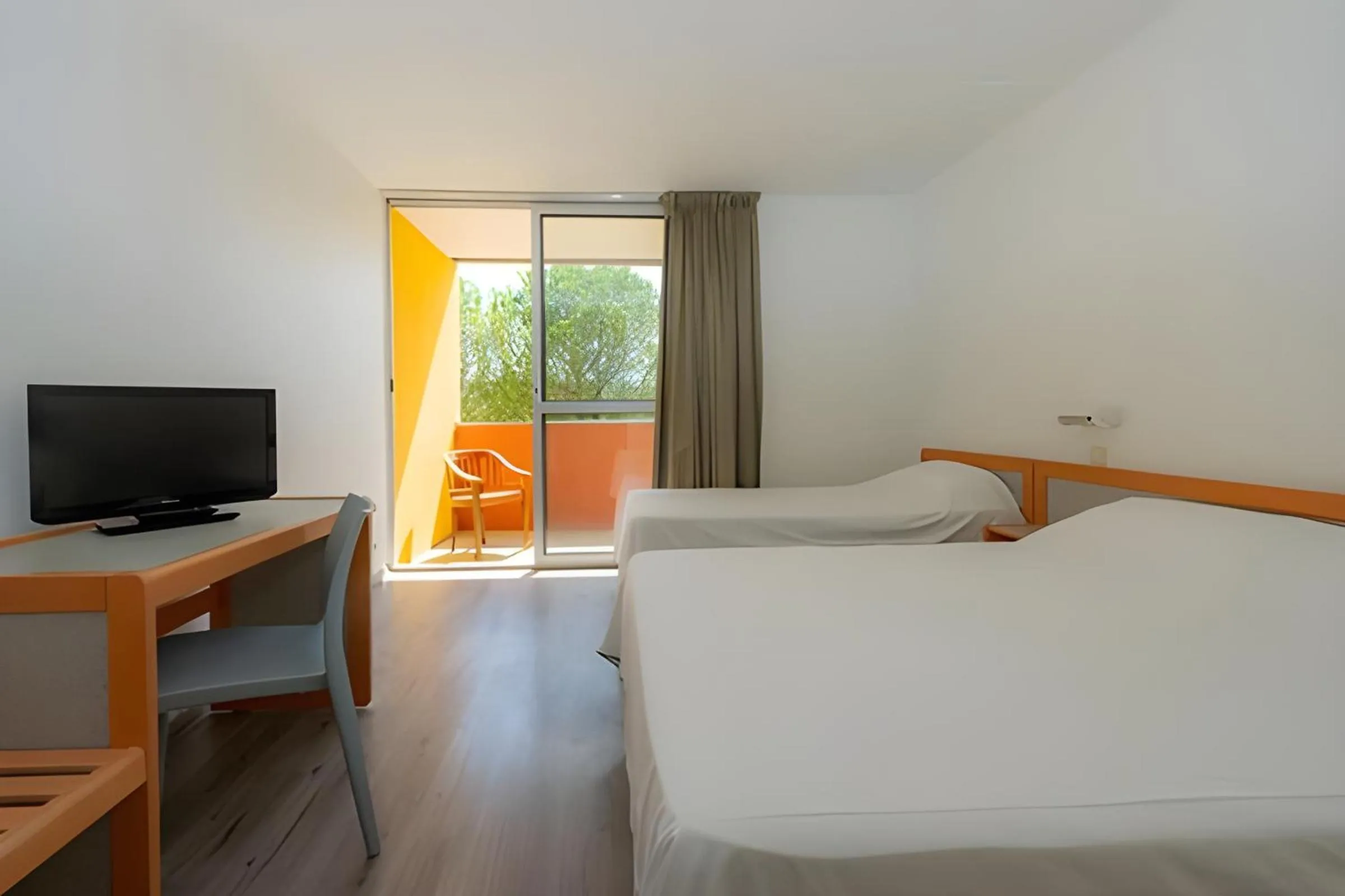 Triple Room in Camping Domaine de Chaussy