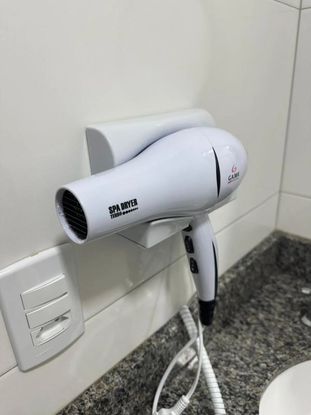 hair dryier in Pousada Vó Dena