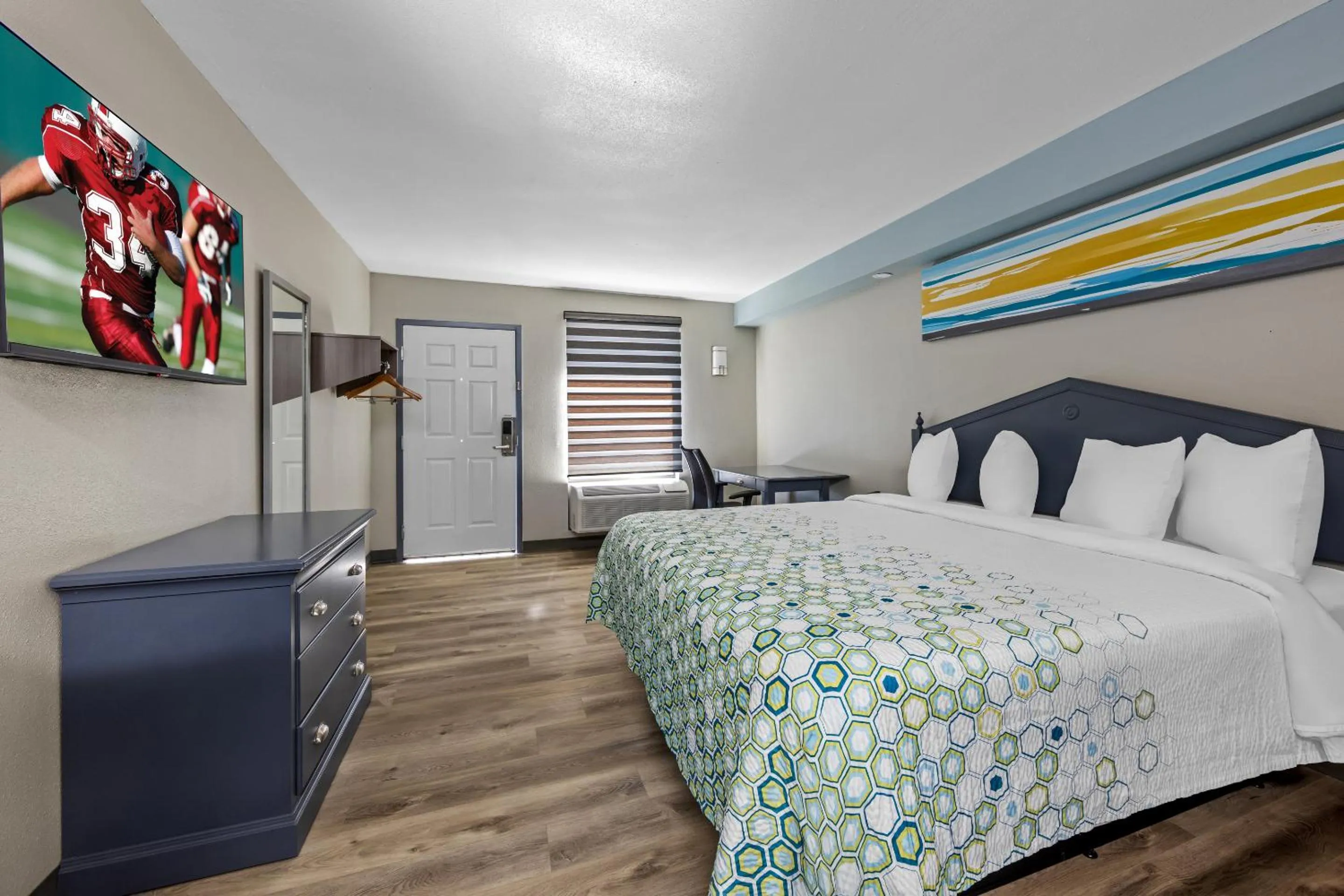 Photo of the whole room, Bed in HomeTowne Studios by Red Roof Athens, TN