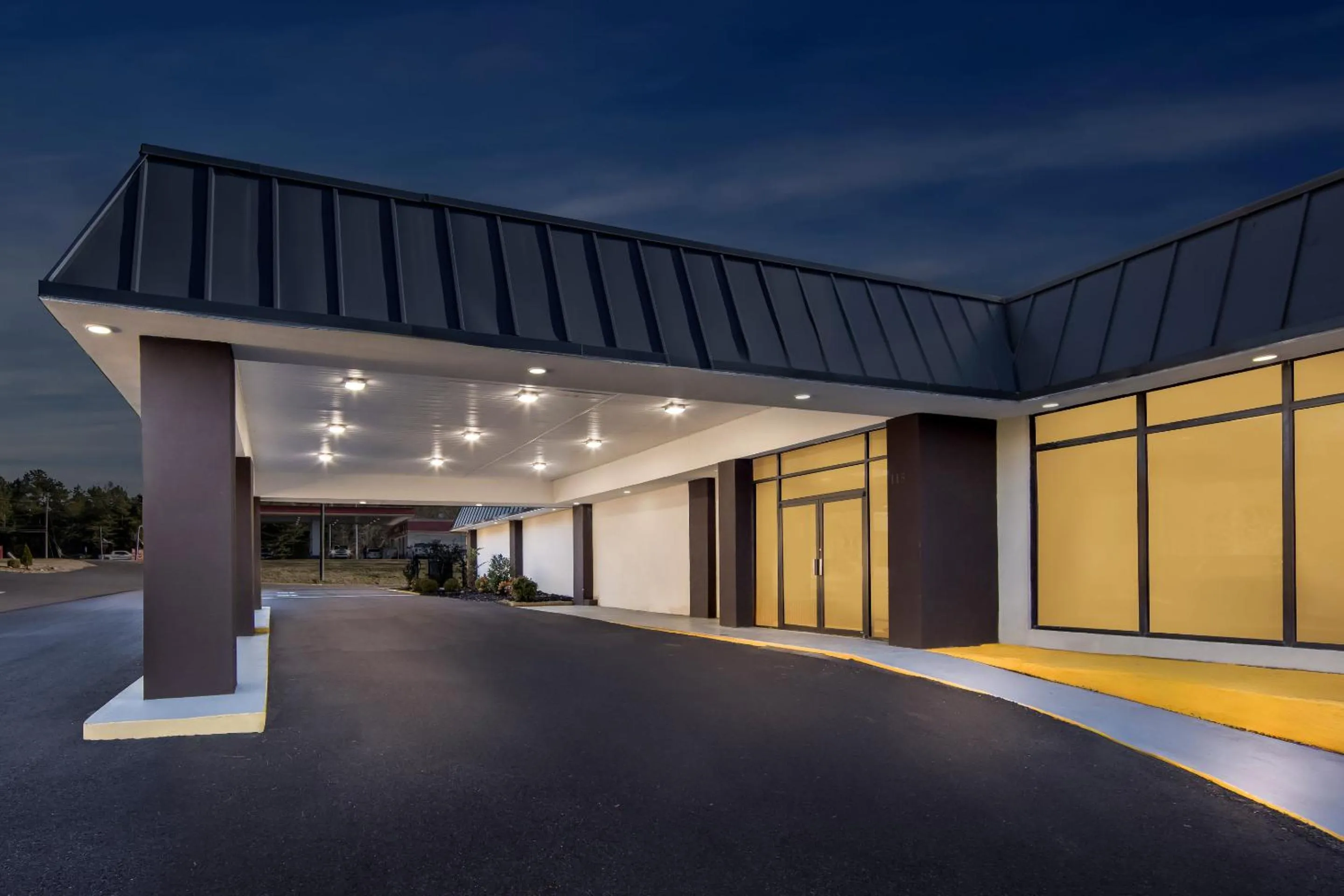 Facade/entrance in HomeTowne Studios by Red Roof Athens, TN