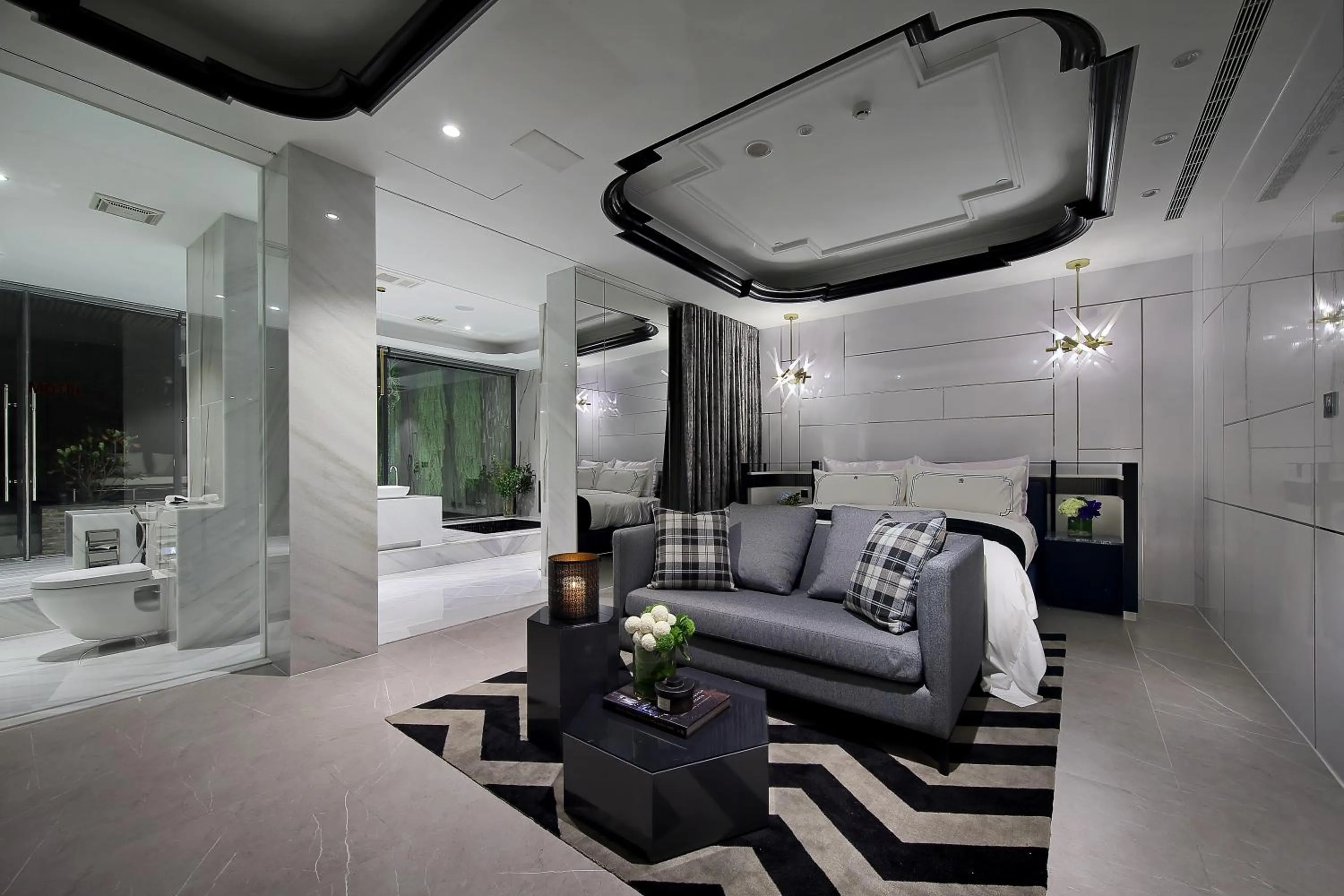 Bed in Ease Motel Taichung