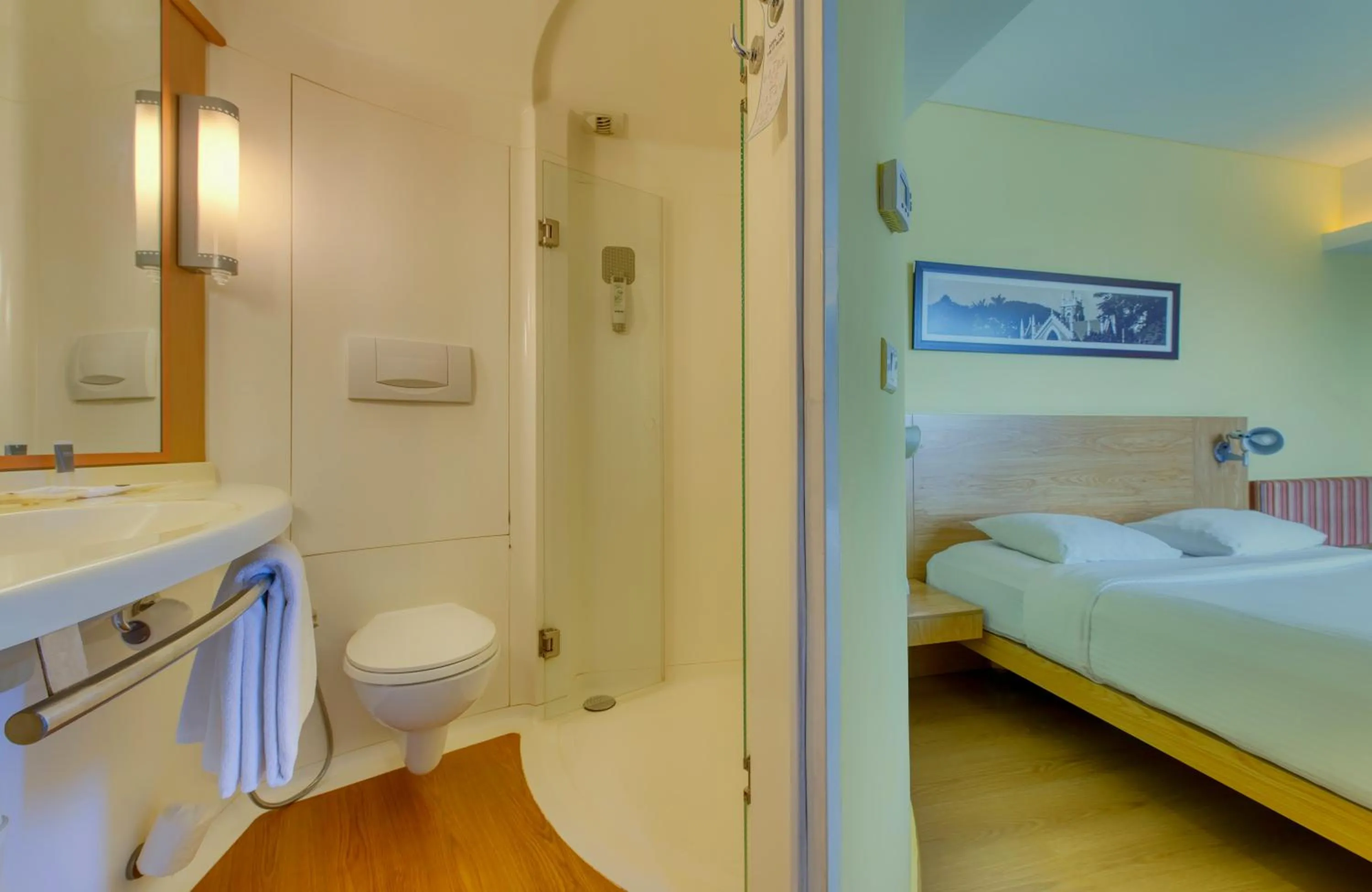 Shower, Bed in ibis Bengaluru Outer Ring Road