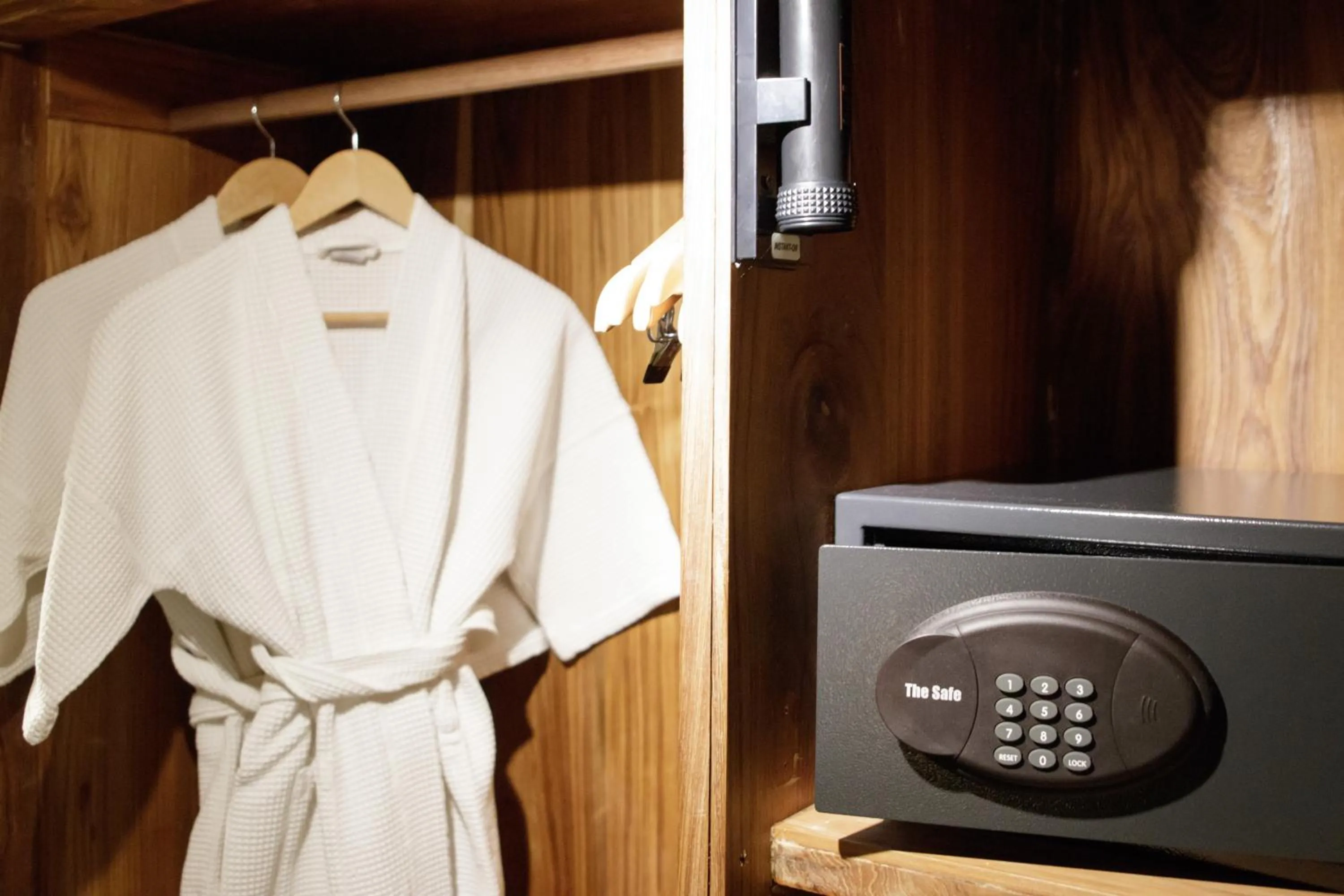 safe in Sanae' Townhouse Chiang Mai