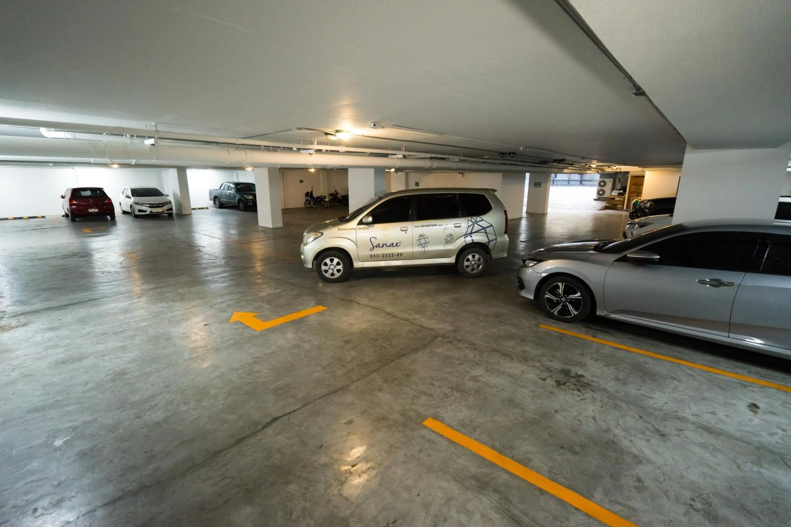 On site in Sanae' Townhouse Chiang Mai