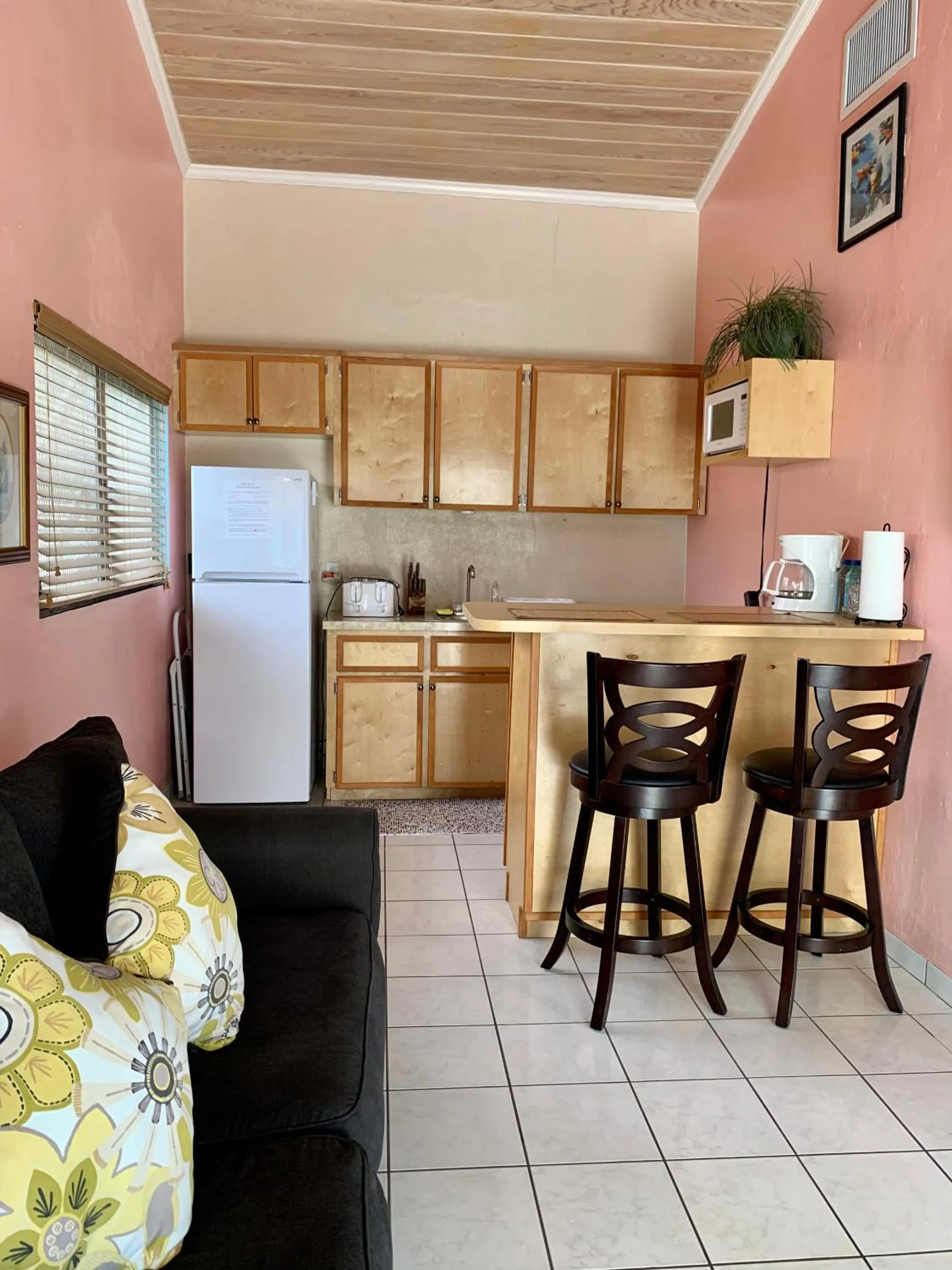 Dining area in Dawson’s Hideaway