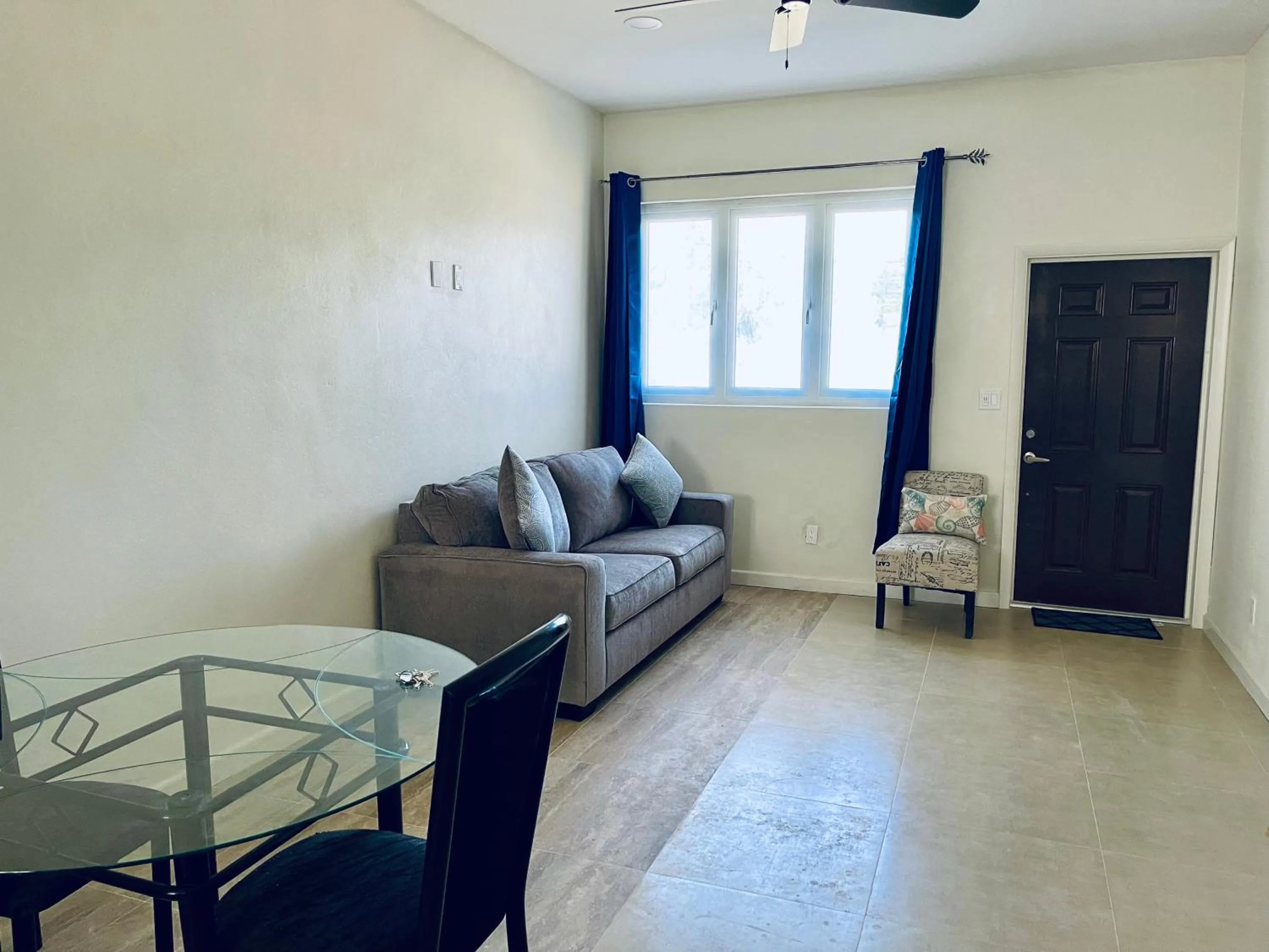 Living room in Dawson’s Hideaway