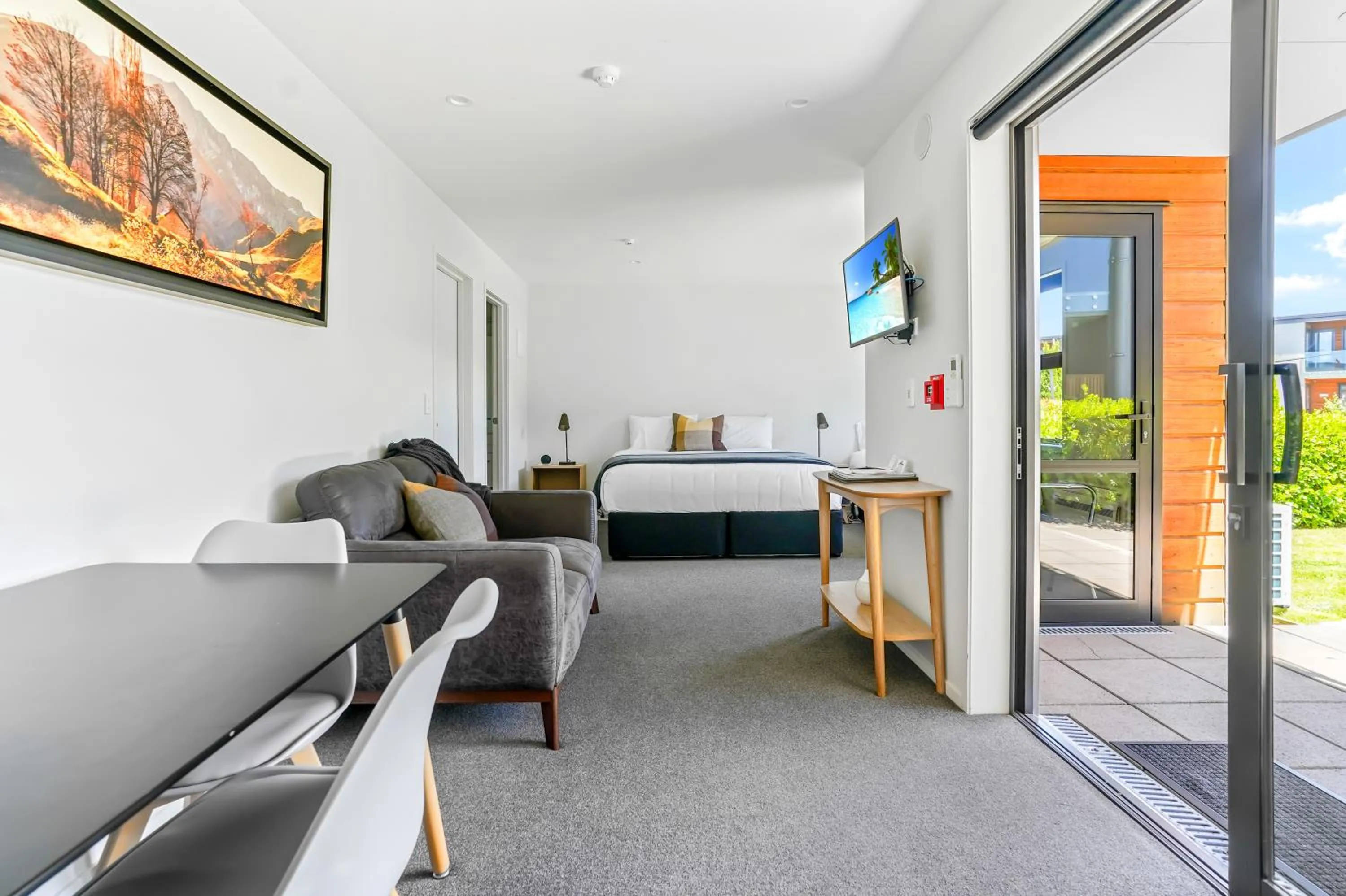 Bed in Central Park Apartments