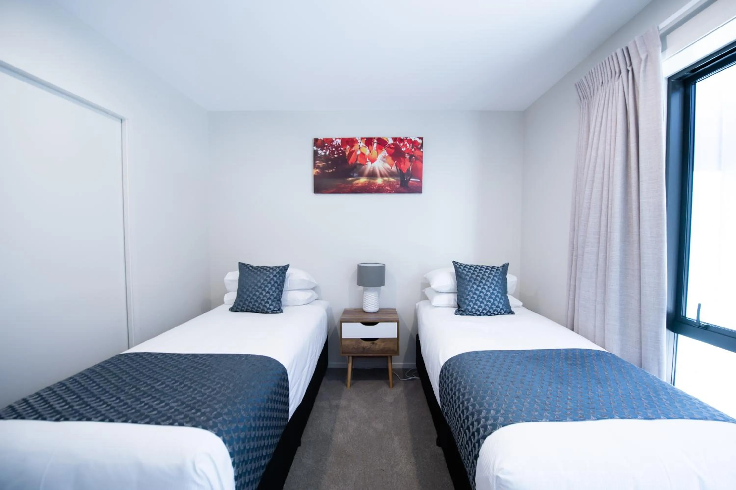 Bed in Central Park Apartments