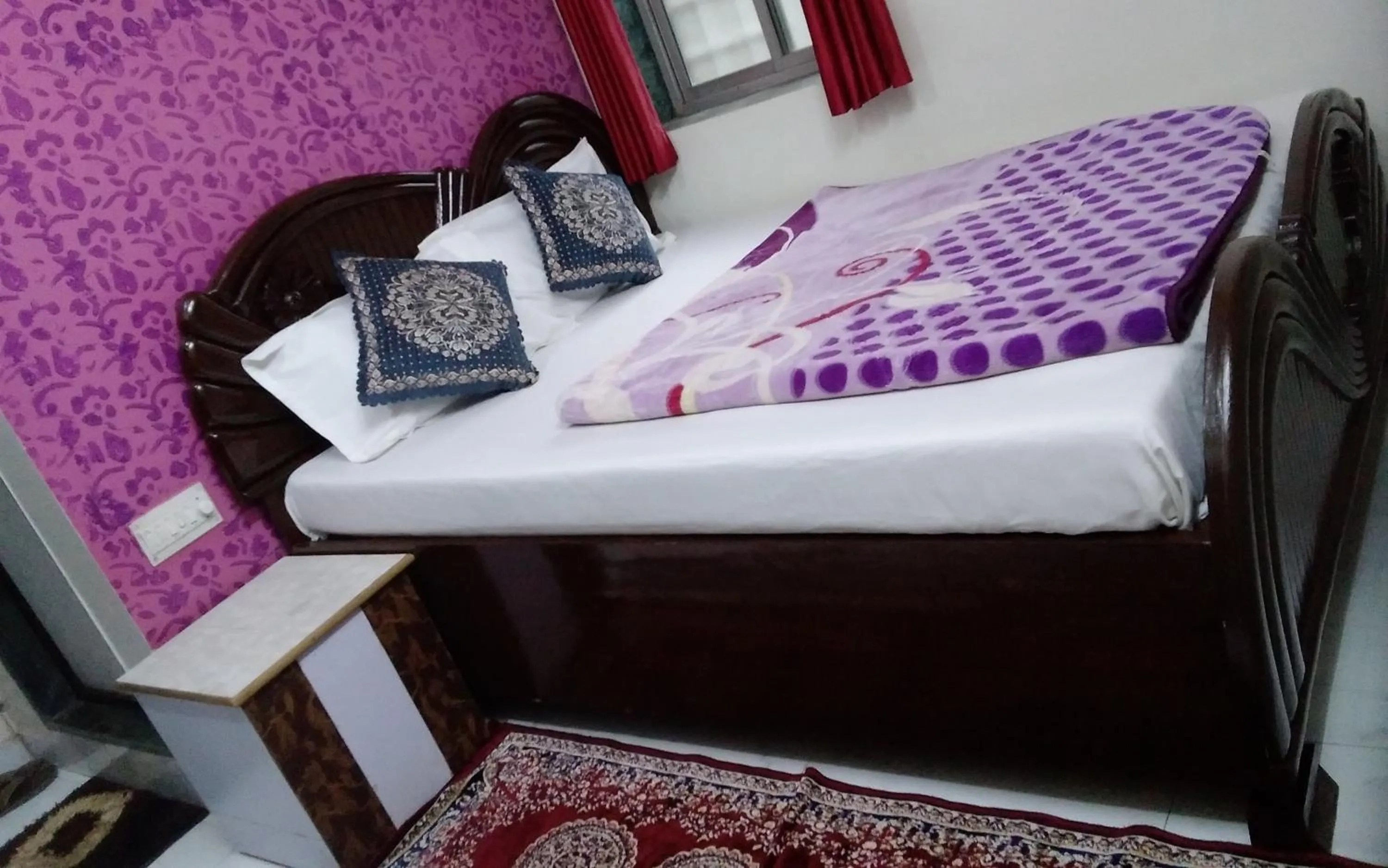 Bedroom, Bed in Om Datta Krupa Niwas Cottage