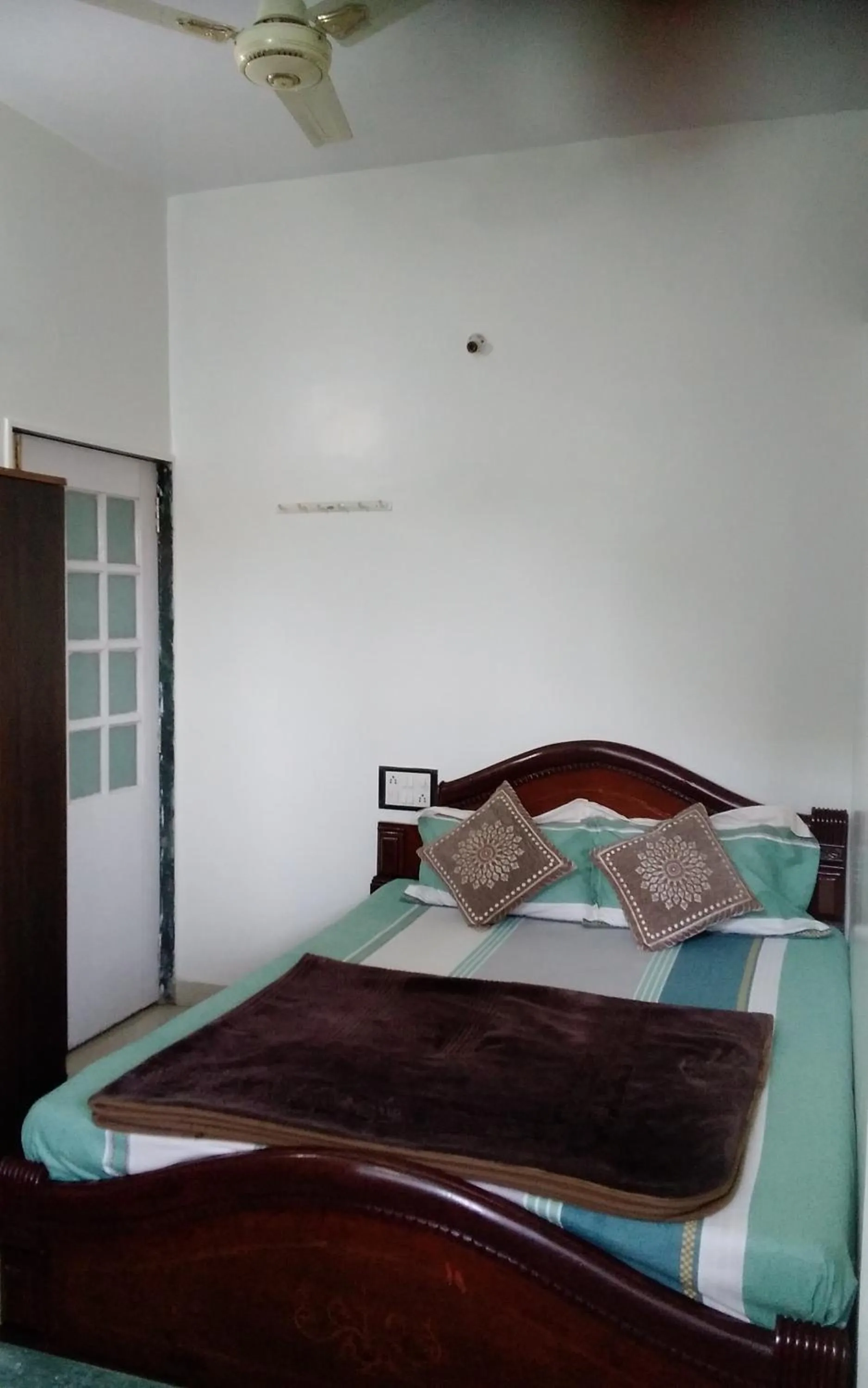 Bedroom, Bed in Om Datta Krupa Niwas Cottage