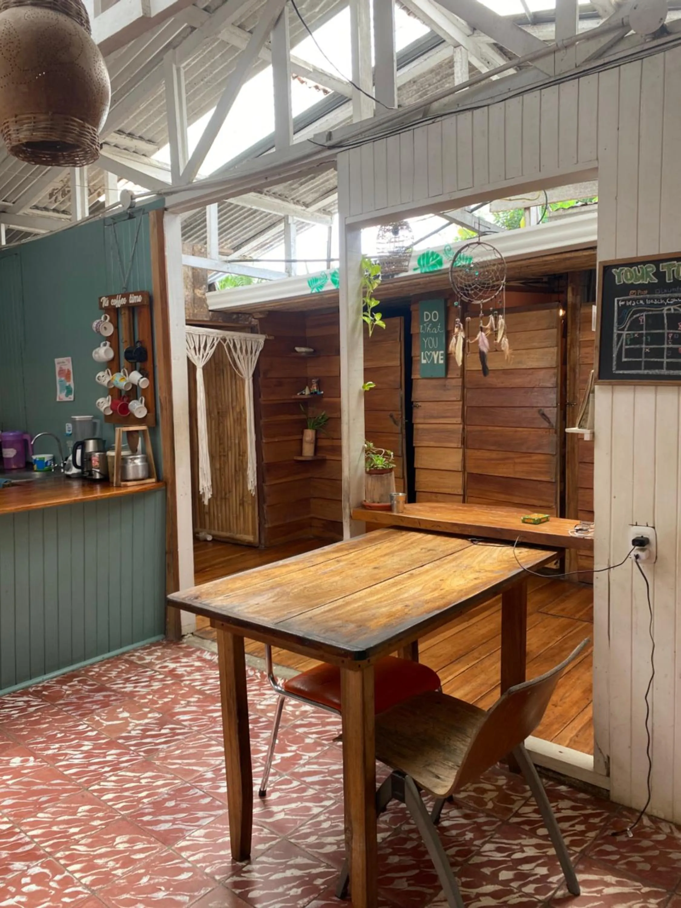 Communal kitchen in Roots Family