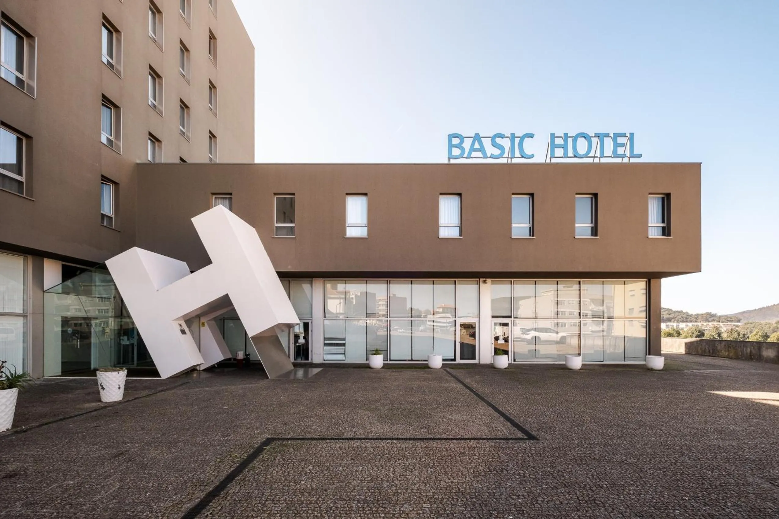 Facade/entrance in Basic Braga by Axis