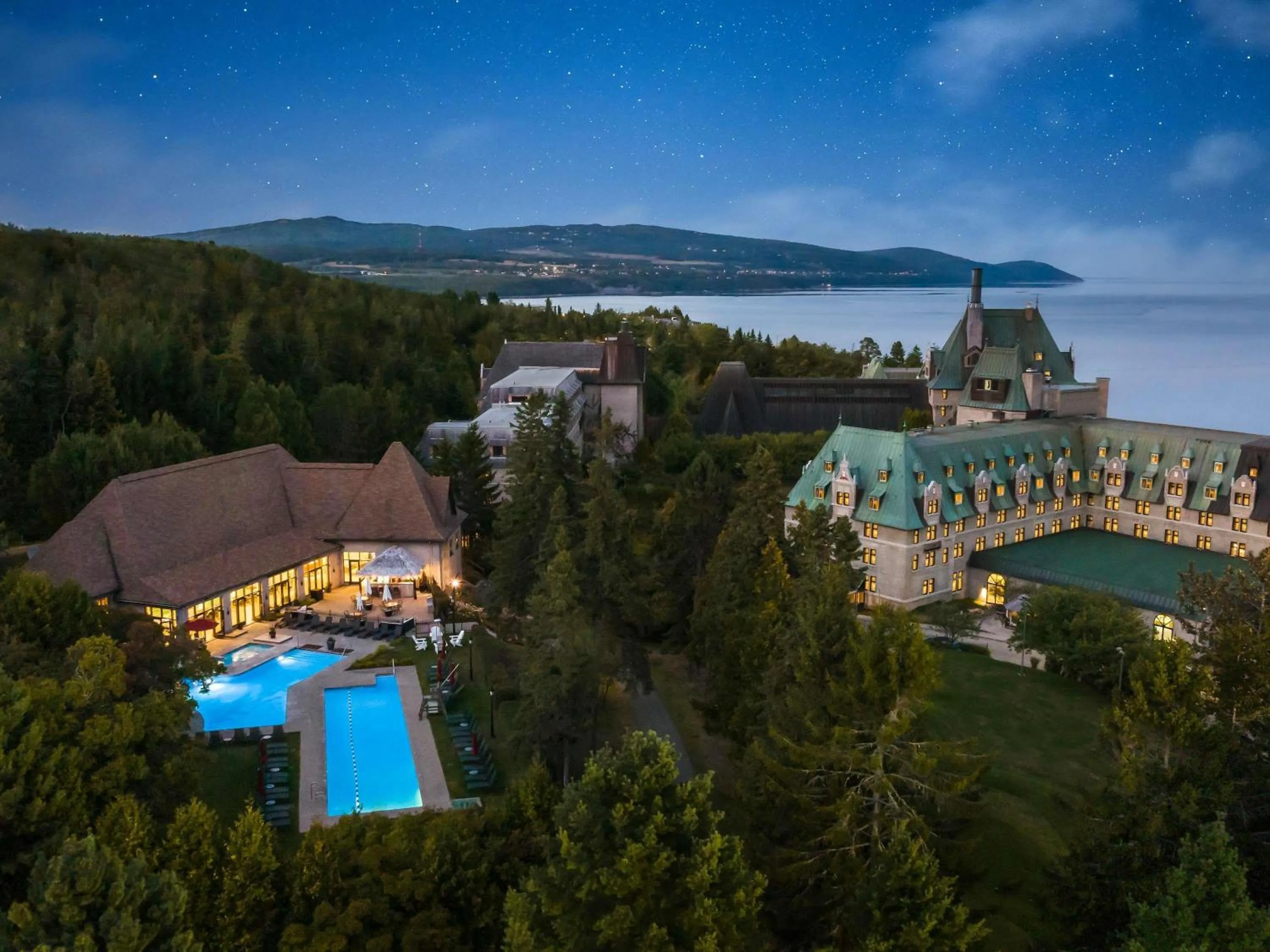 Property building in Fairmont Le Manoir Richelieu