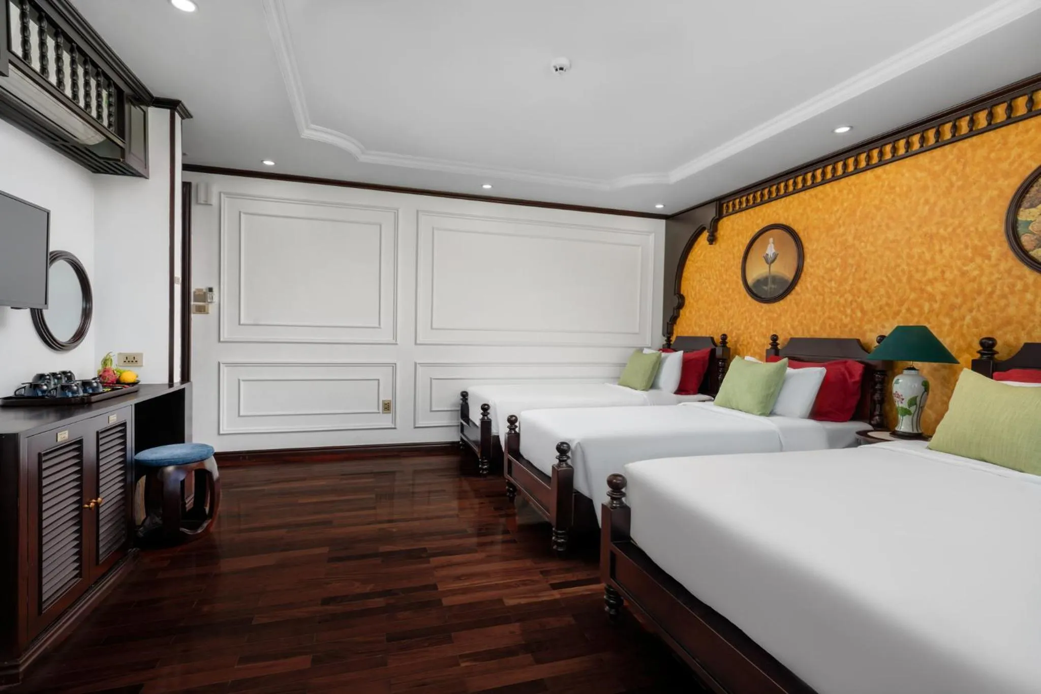 Bed in Garden Legend Cruise