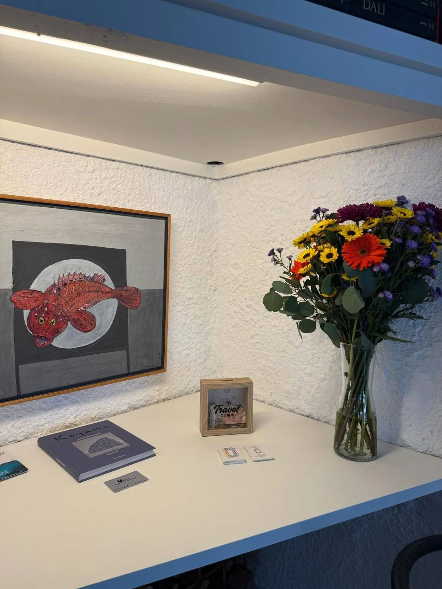 Decorative detail in La Fonda